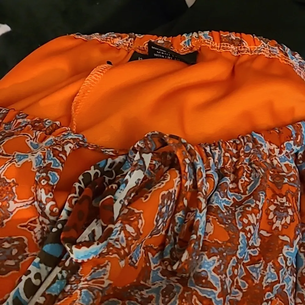 NEW DIRECTIONS BOHO Gathered Neck with large Sheer BELL Sleeves Top Orange Size XL - Image 3