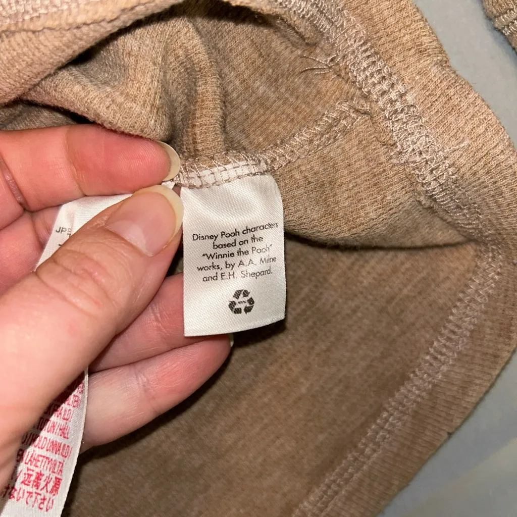 Women’s Disney Winnie The Pooh Waffle Knit Long Sleeve Size L Piglet - Image 4