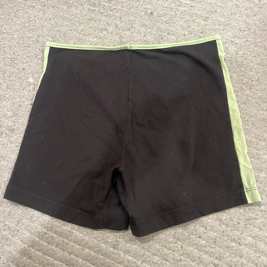 Everlast Women's Black and Green Shorts - Image 2