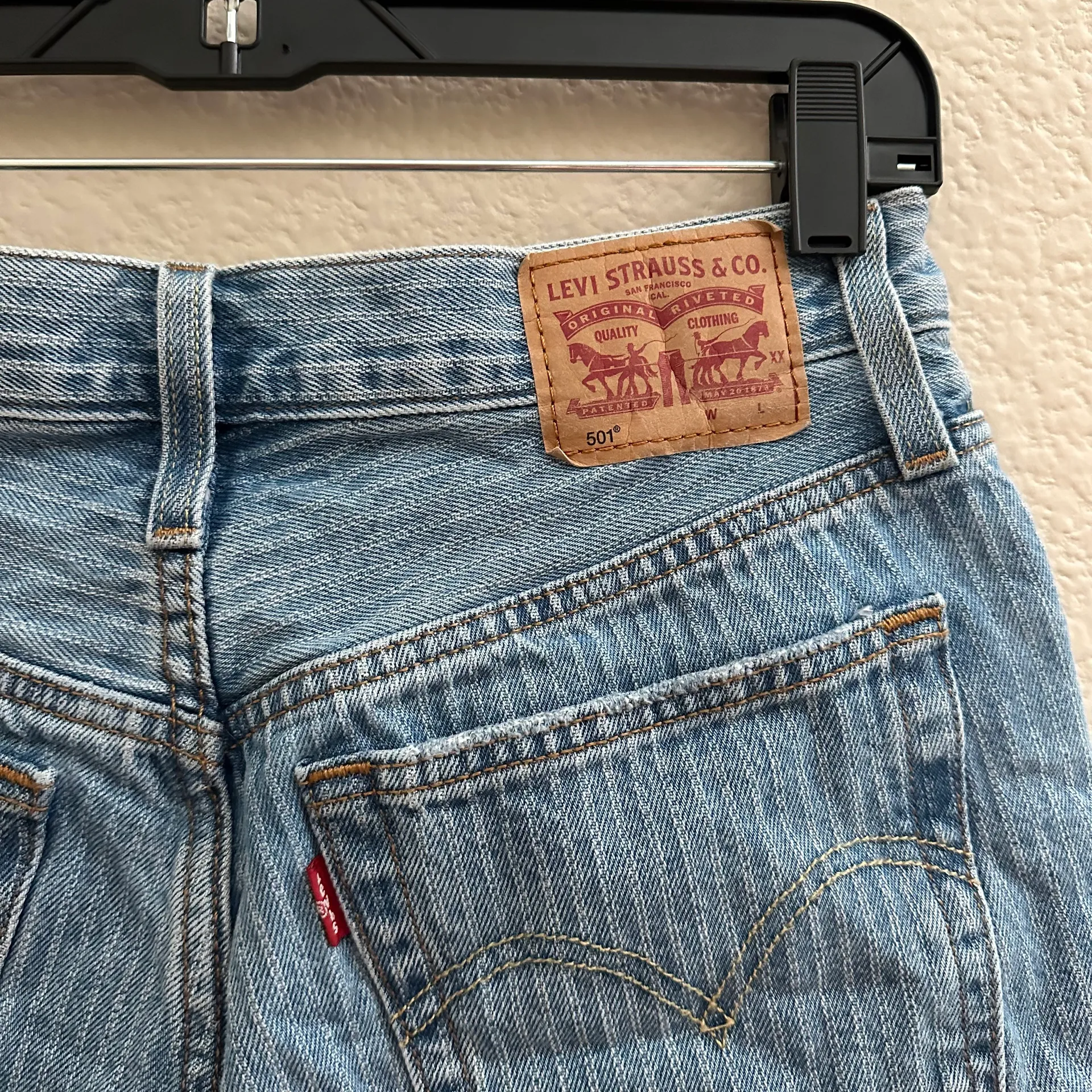 Levi’s 501 Shorts - Image 4
