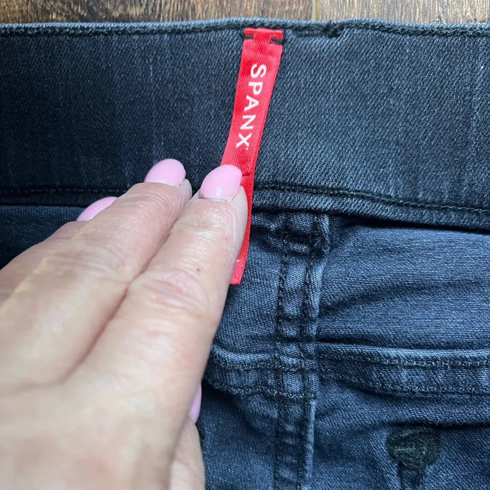 SPANX Black Straight Leg Jeans Effortless Style - Image 6