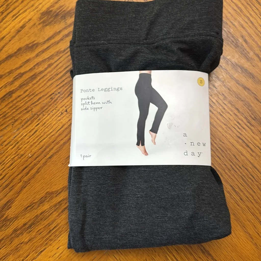 A New Day Women's Side Zipper Split Hem Ponte Leggings Size Small - Image 4