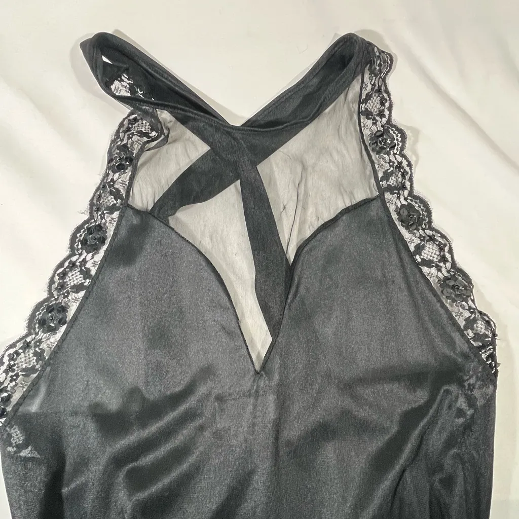 ADONNA LACE BEADED/SEQUIN LONG NIGHTGOWN CRISS CROSS BACK PREOWNED S‎ BLACK A-40 - Image 2