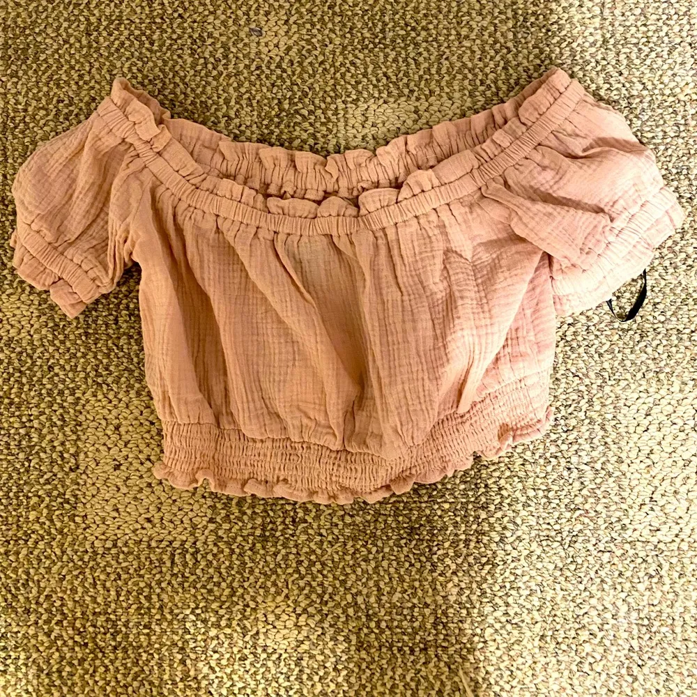 Womens Brand New Off The Shoulder Crop Top - Image 3