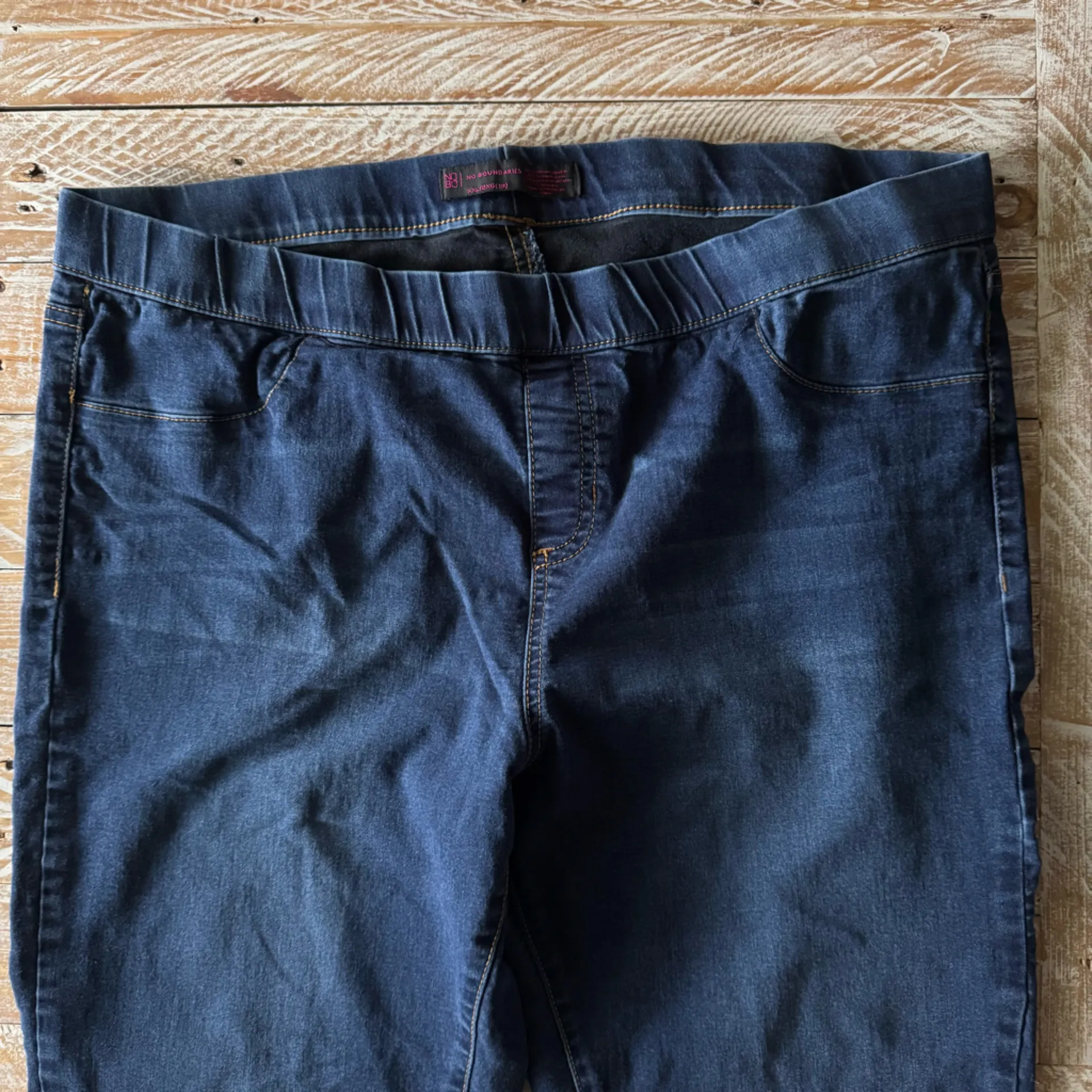 👖No Boundaries Dark Wash Stretch Jeans 2X | Comfy l Elastic Waist👖like new cond - Image 2