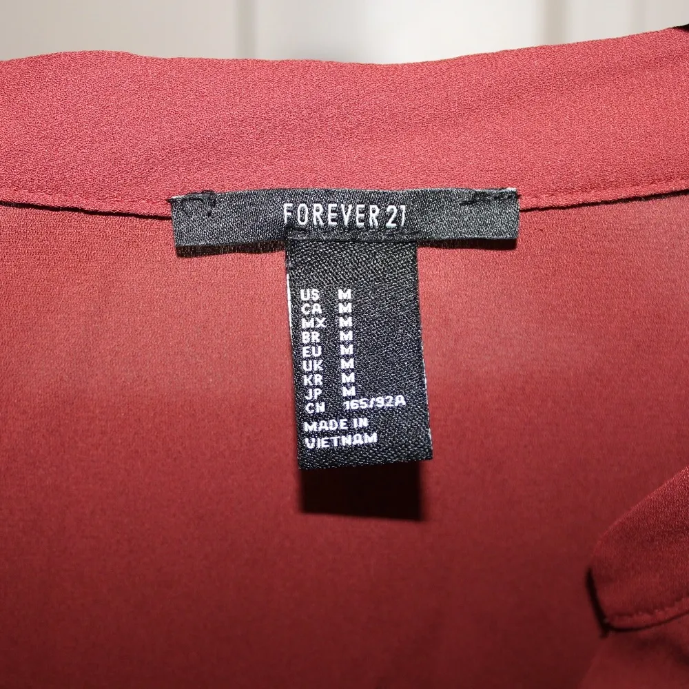 Forever21 Burnt Orange Shirt Women’s Medium - Image 3
