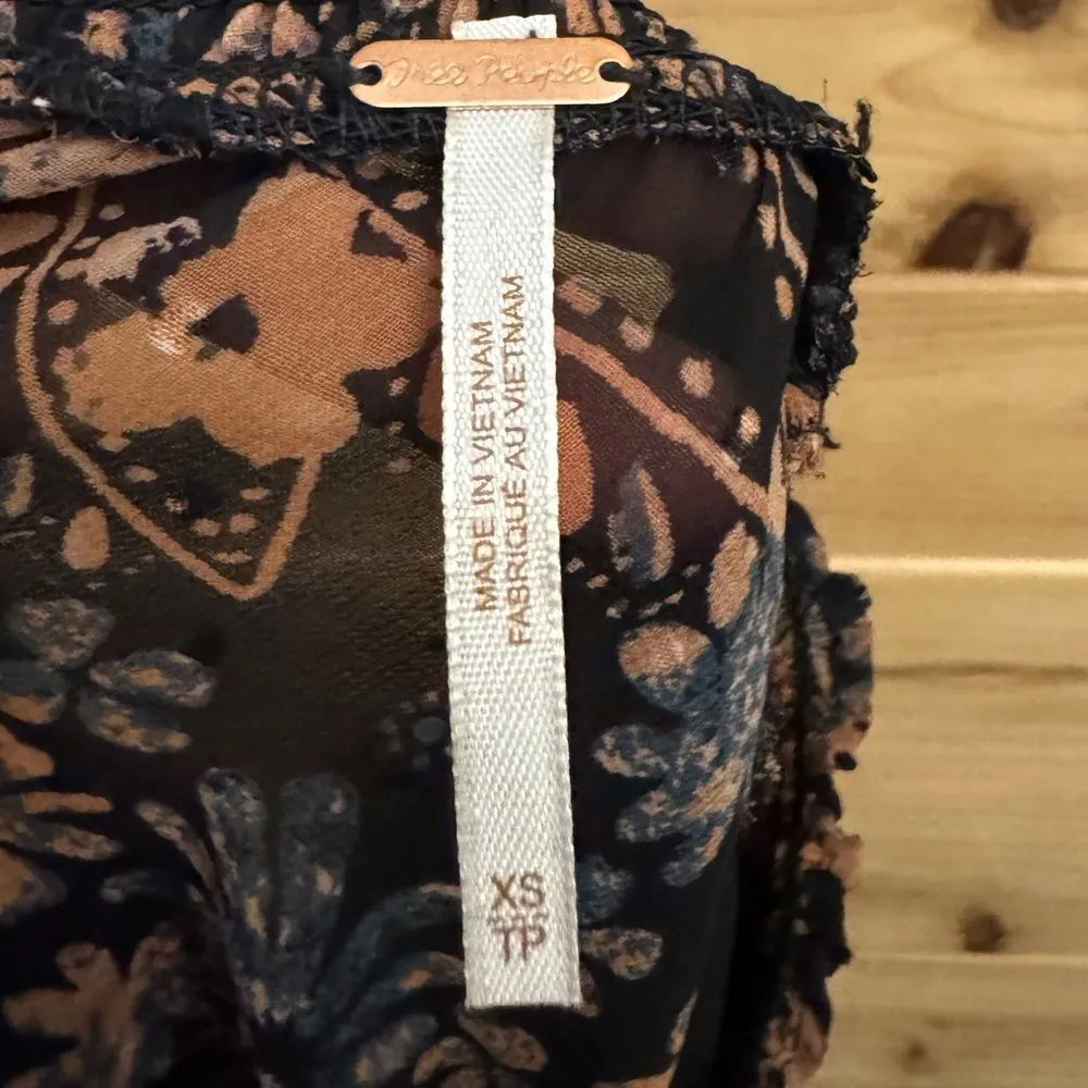 Free People Sz XSmall Clarissa Floral Printed Puff Sleeve Cropped Blouse Revolve - Image 11