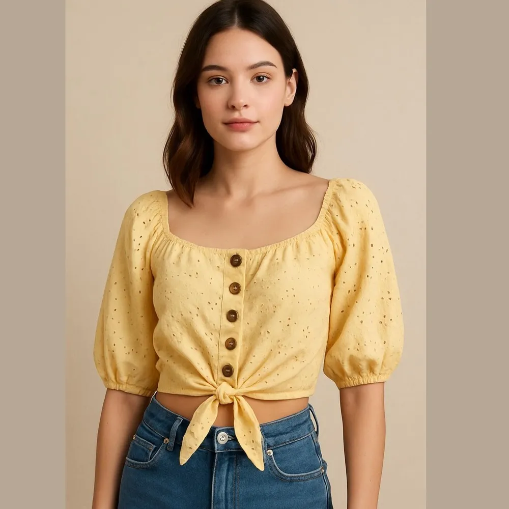 100% cotton top eyelet cropped front tie coquette blouse puff sleeves Sz L - Image 3