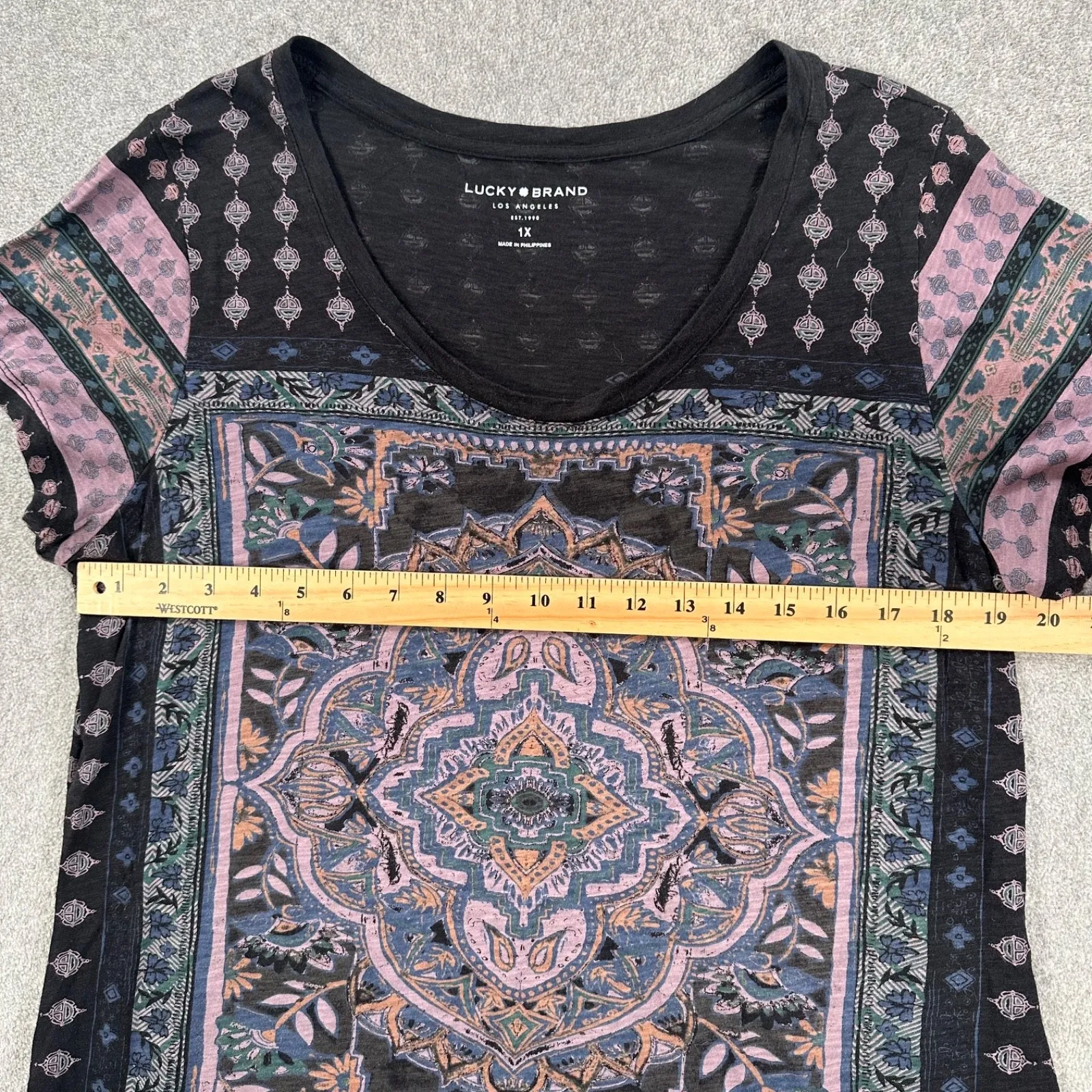 Lucky Brand Boho Printed Tee Shirt Blouse Women's 1X Short Sleeve Navy Purple - Image 6