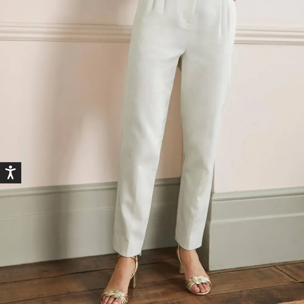 Boden Carrie Paperbag Trousers
Ivory size us 16/18R White - Image 6