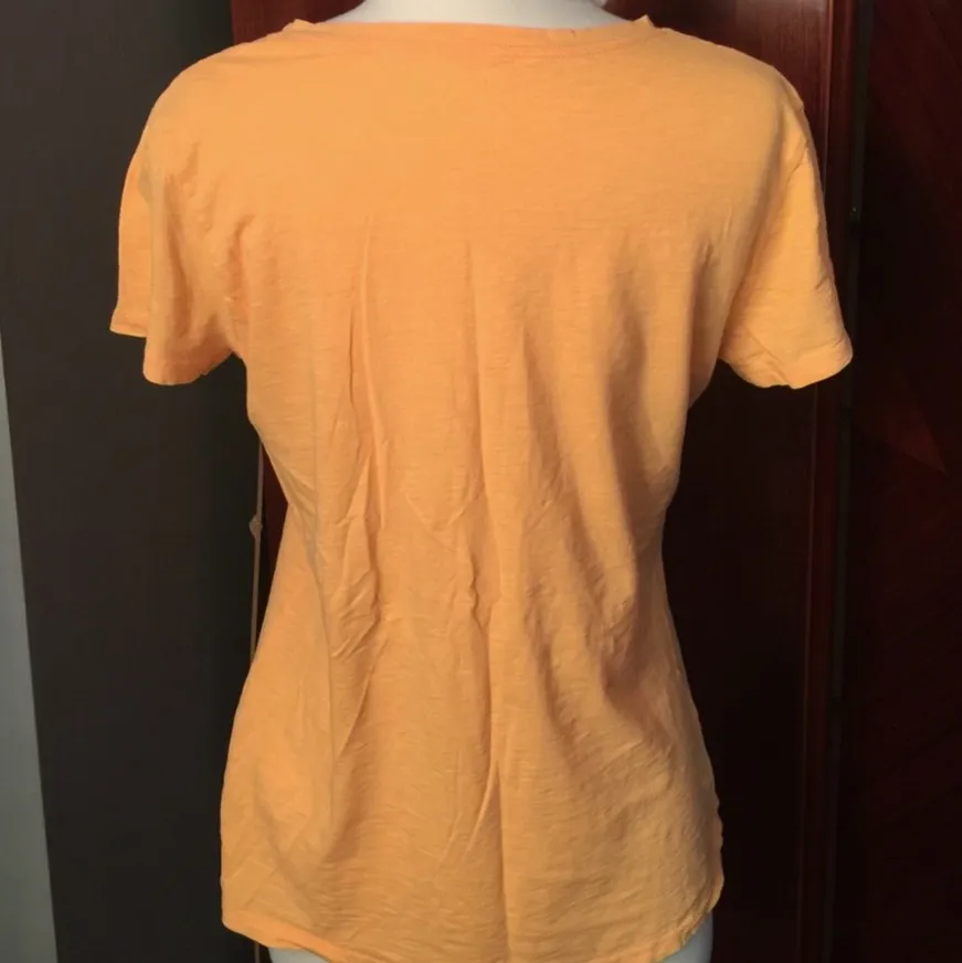 Old Navy VINTAGE Graphic Orange V-neck T-shirt - Image 3