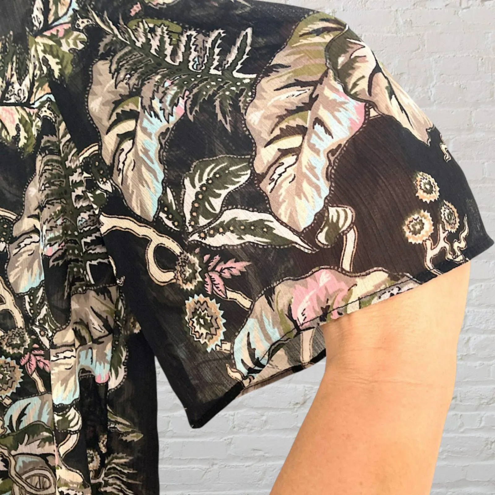 Banana Republic Floral Peasant Top M Tropical Print Boho Short Sleeve - Image 7