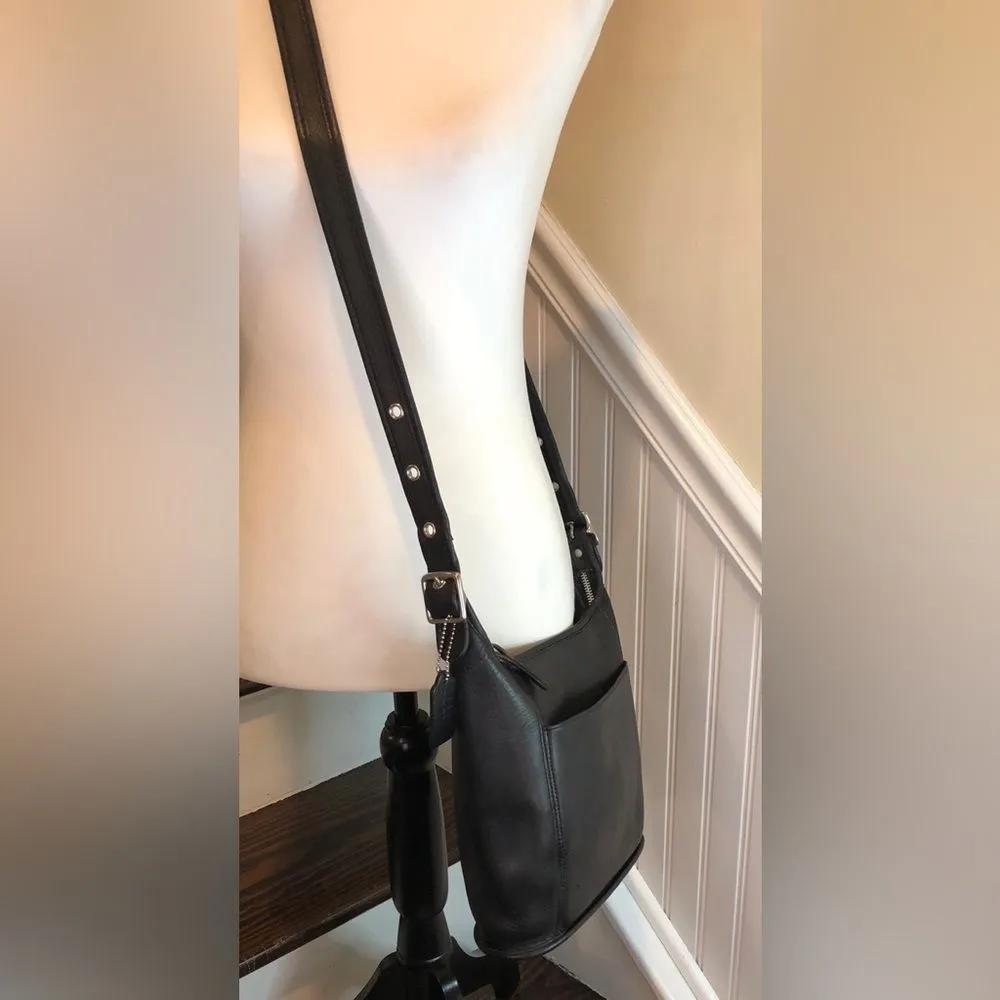 Vintage  Black Leather Bleeker Slim Duffle Feeder Crossbody Shoulder Bag - Image 14