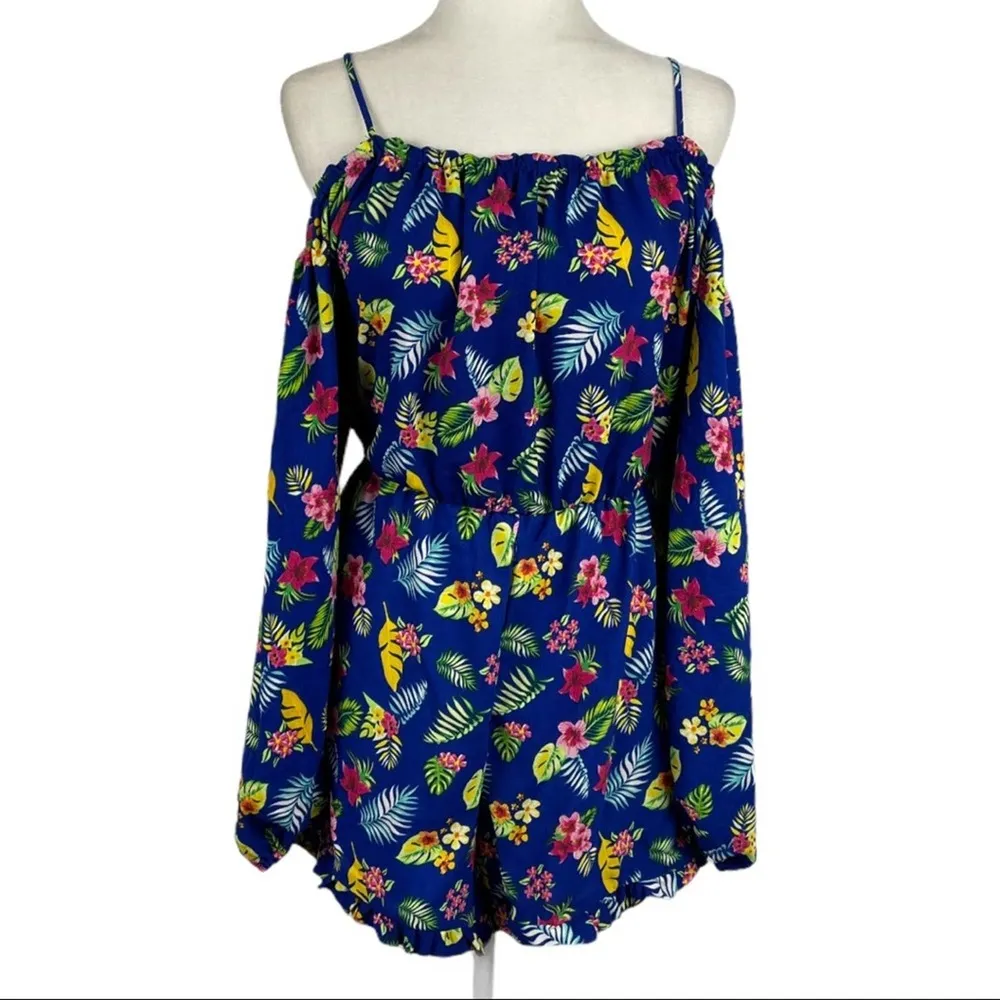 NWT Romeo & Juliet Couture Ruffle Hem Floral Romper M - Image 2