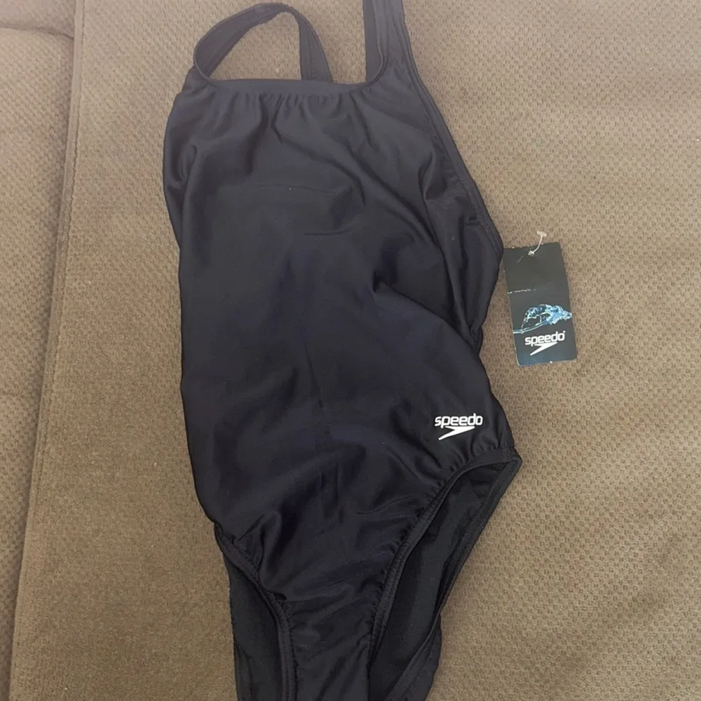 - NWT Women’s Black Speedo one piece swimsuit 6/32 - Image 3