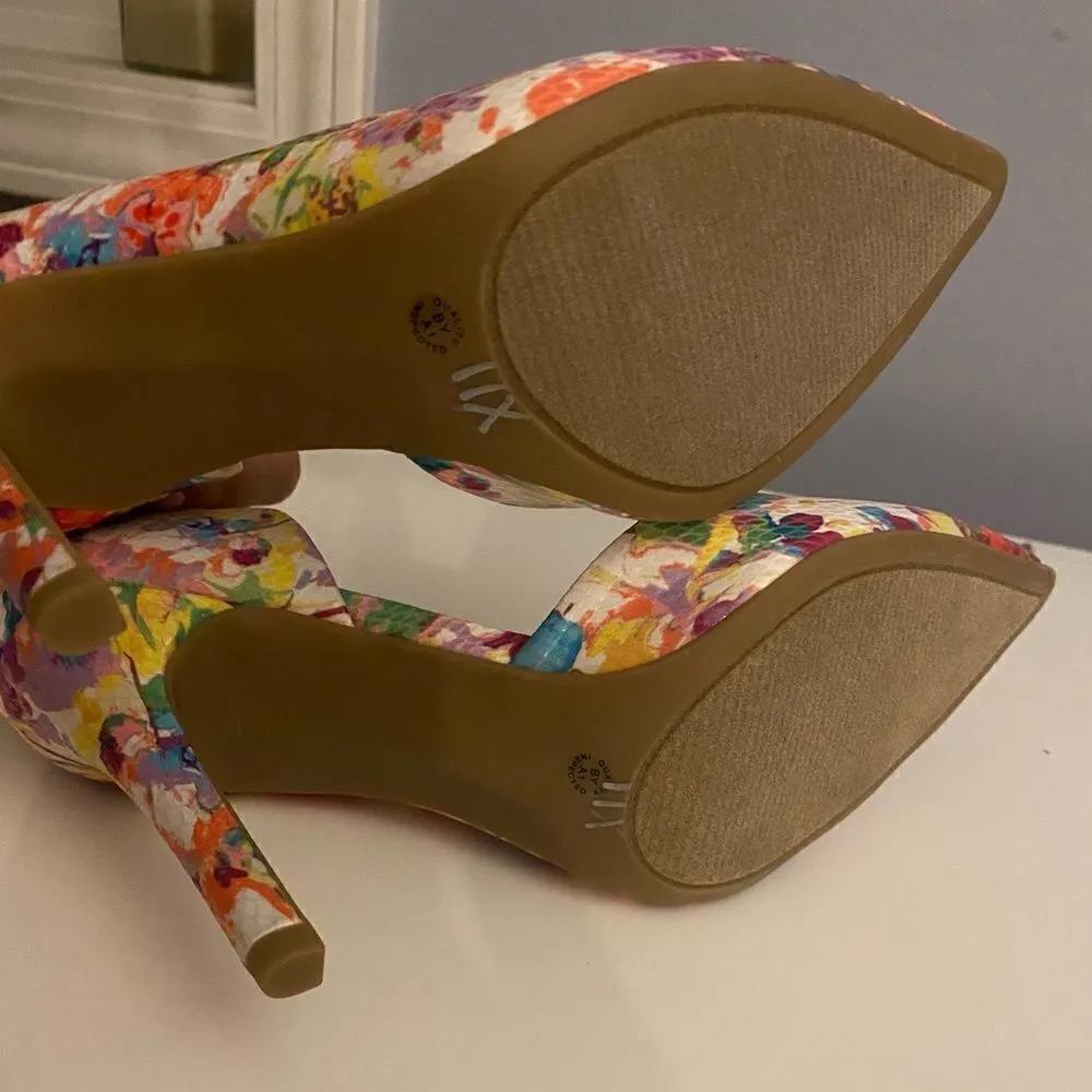 A.N.A Floral Print Heels Size 6 - Image 7
