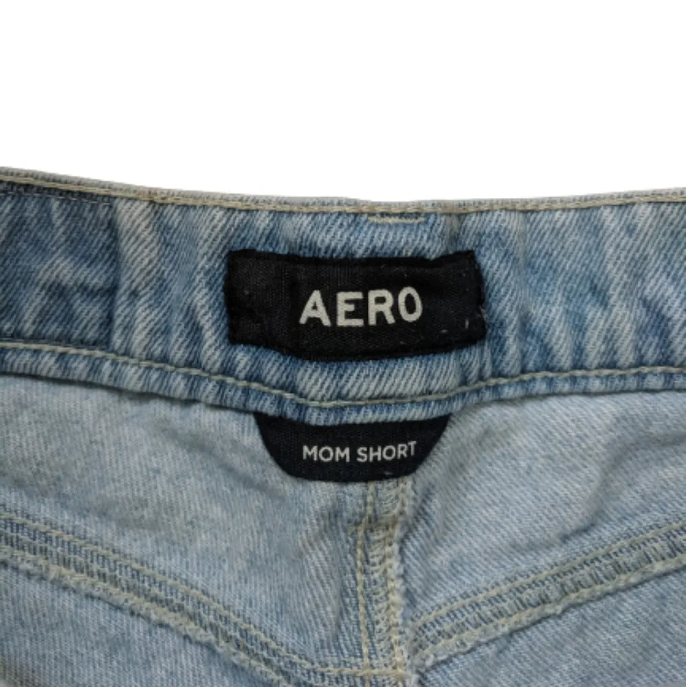 Areopostale Jean Shorts Distressed Lightwash Mom Shorts Size 00 - Image 12