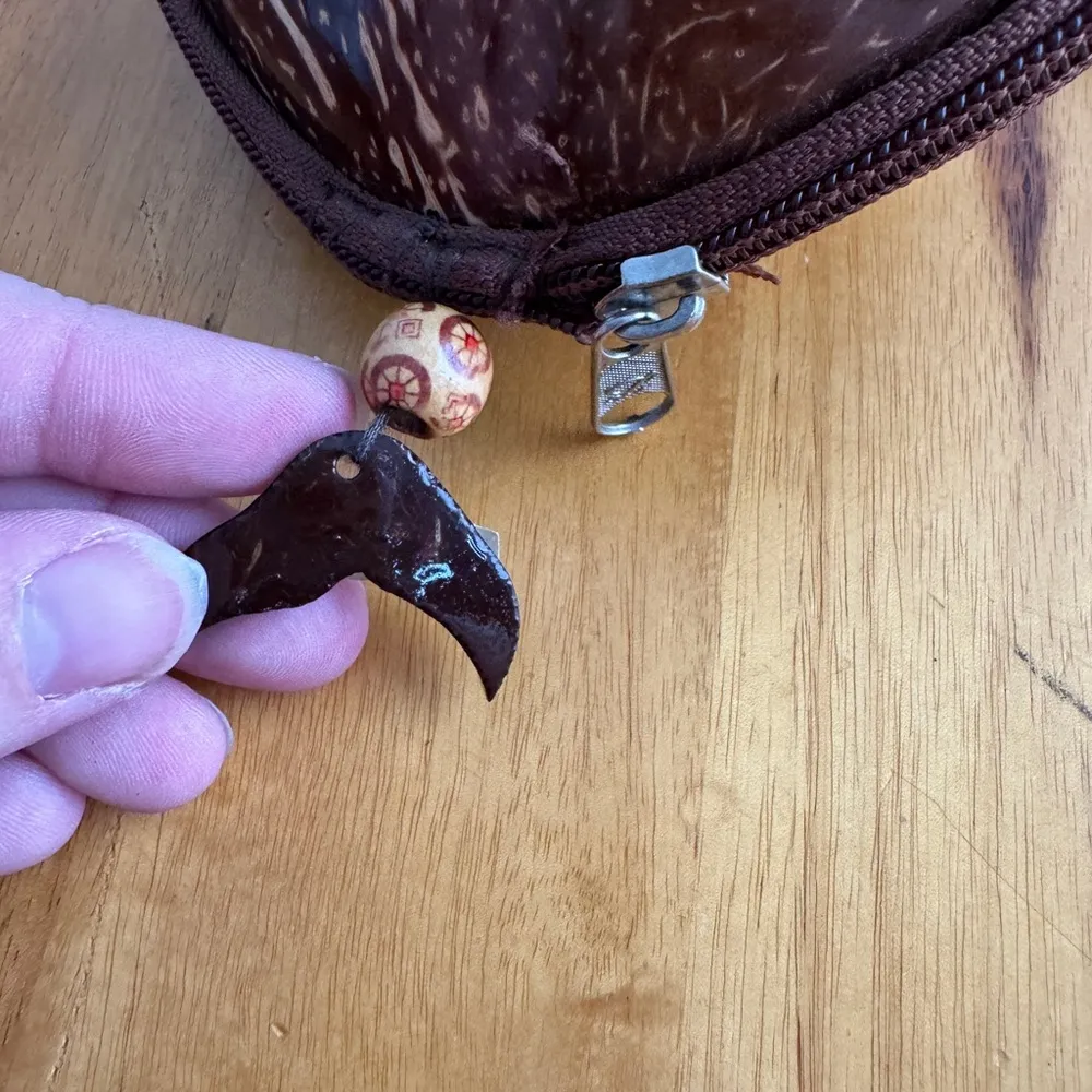 Aloha Hawaii coconut full zip crossbody bag - Image 3