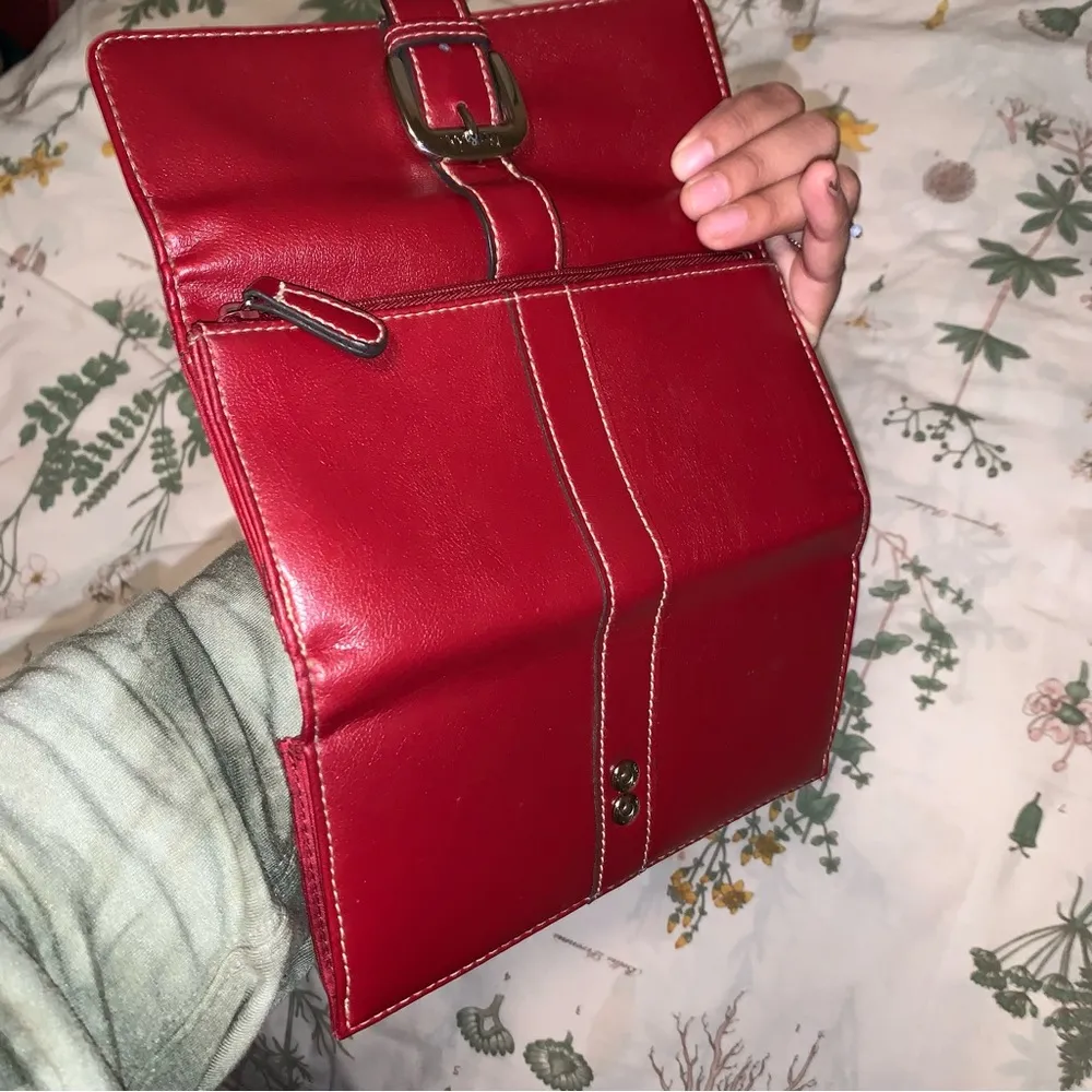 Liz Claiborne wallet - Image 3