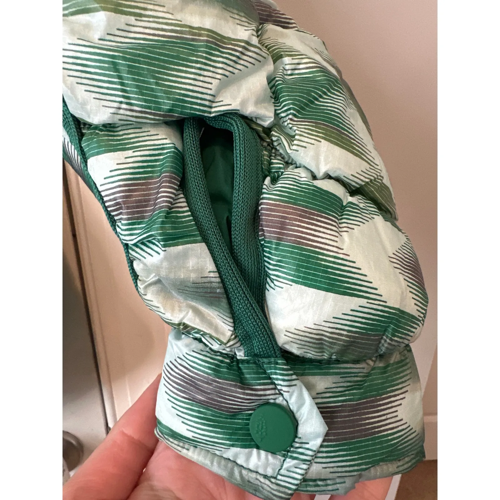 Free People Pippa Packable Puffer Jacket Green NWT Size Medium - Image 8