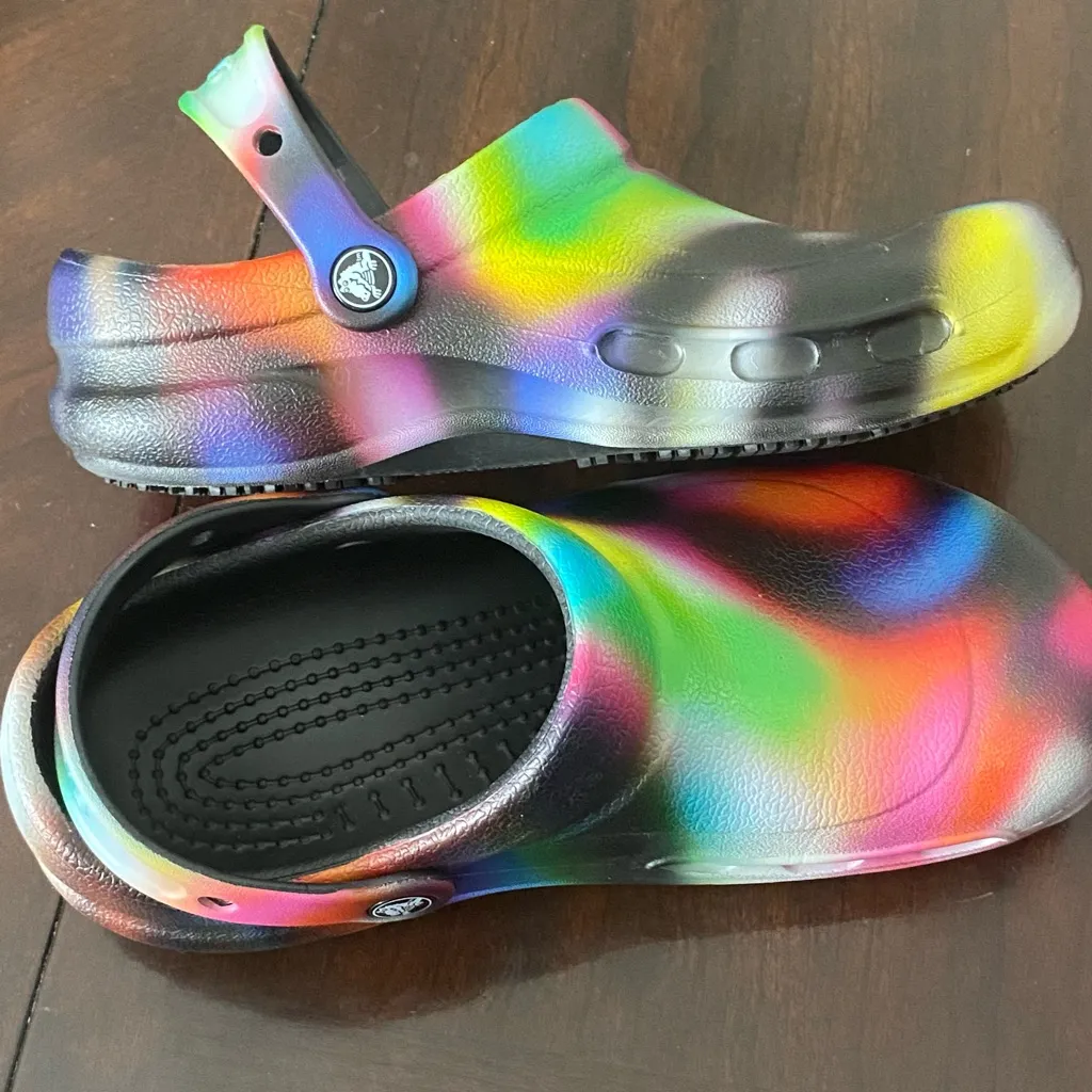 Unisex Womens Crocs At Work‎ Rainbow Tie-Dye Clogs Non-Slip Size 9 Mens 7 - Image 2