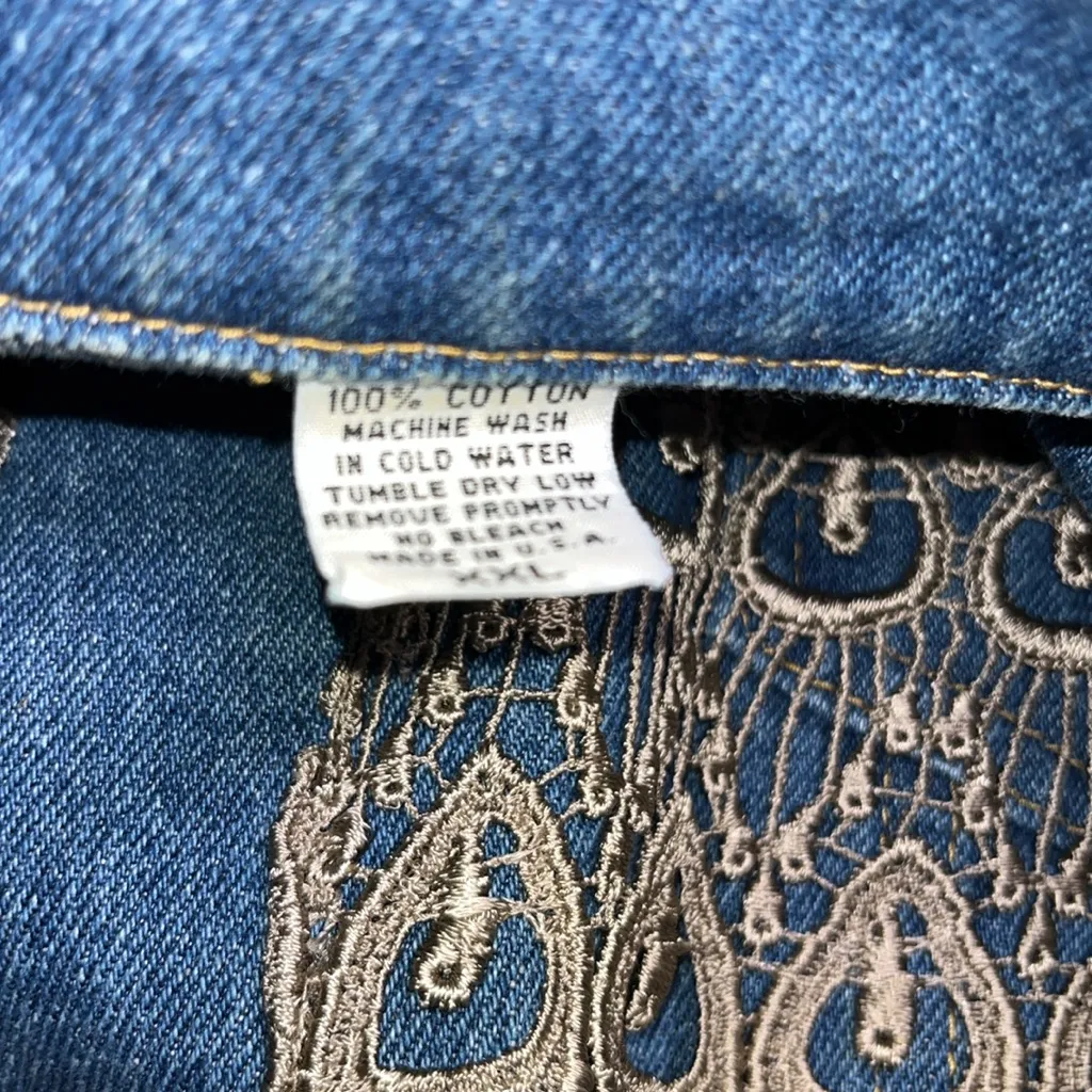 Vintage Denim Vest with Lace Crocheted Fringe Details Jean jacket denim jacket Size XXL - Image 6