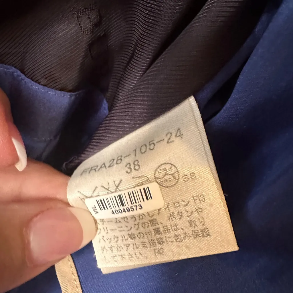 Burberry Royal Blue Double-Breasted Trench Coat - Image 10