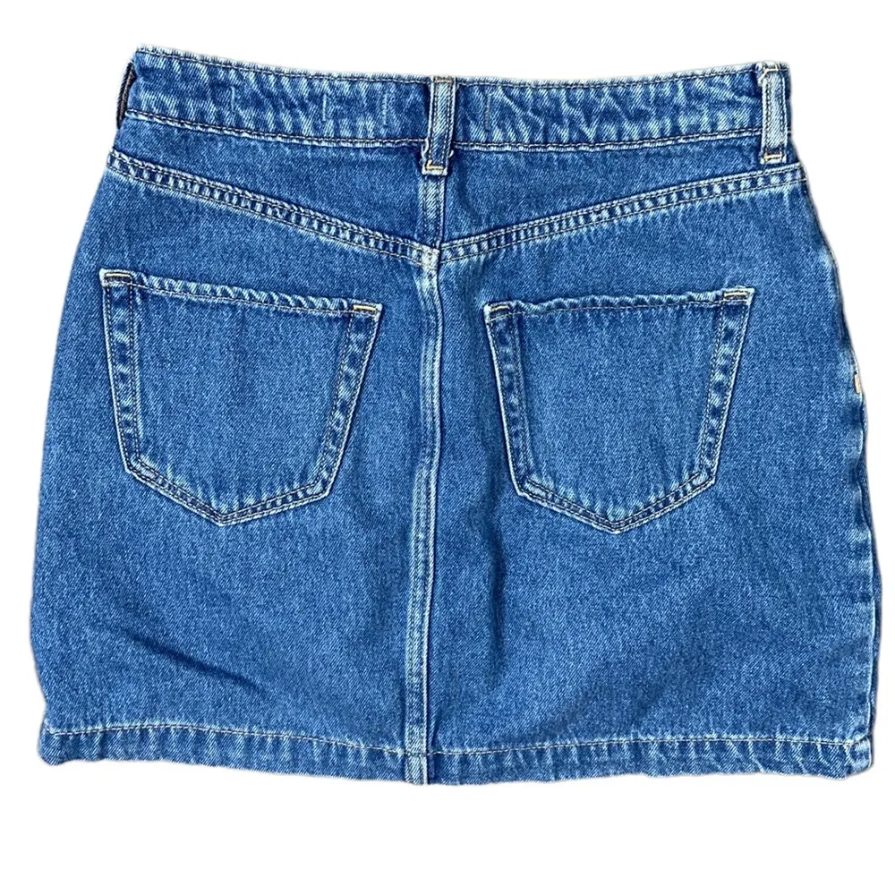 Hollister Women’s Ultra High-Rise Denim Jean Skirt Size 5 - Image 4