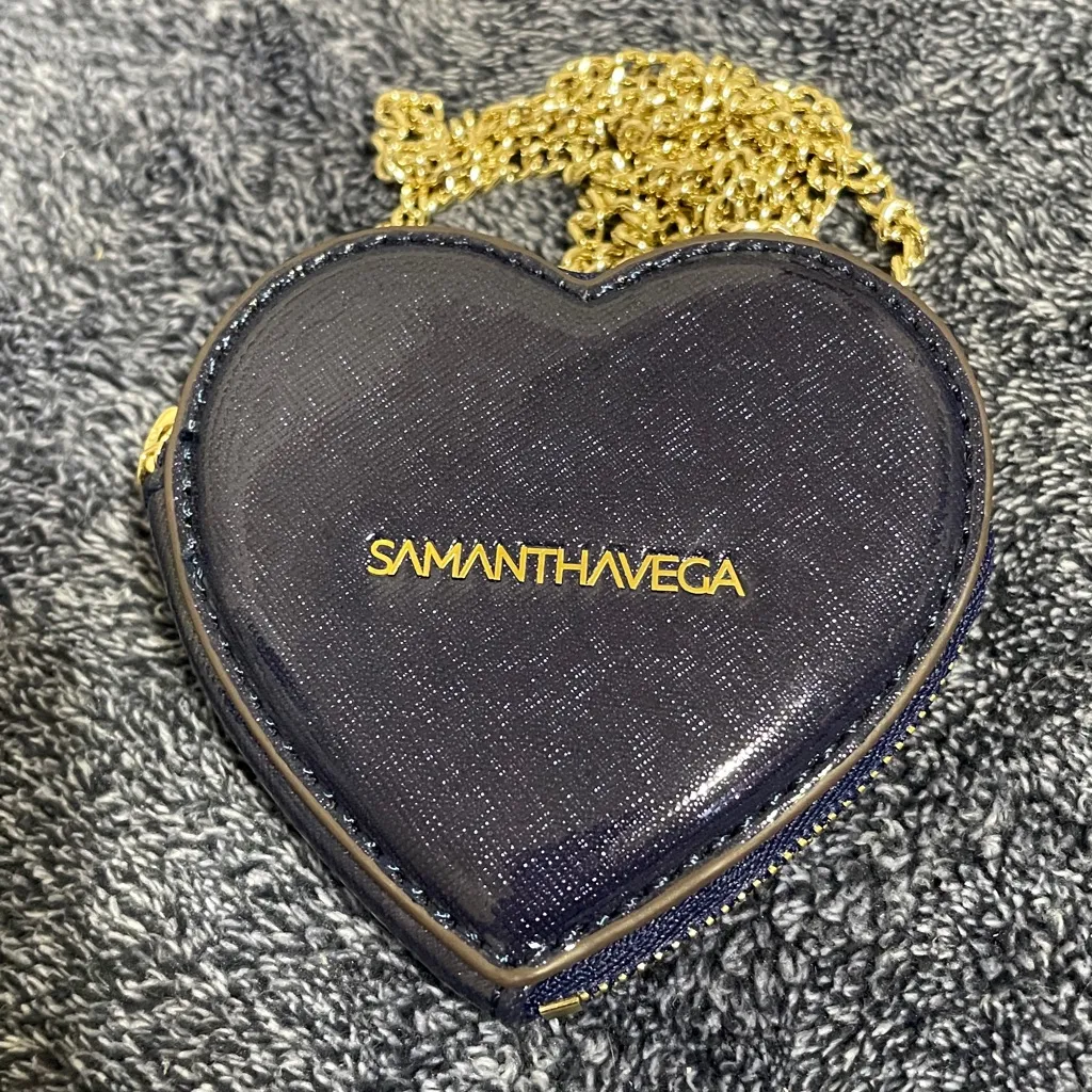 Samantha Vega Navy Heart - Image 3