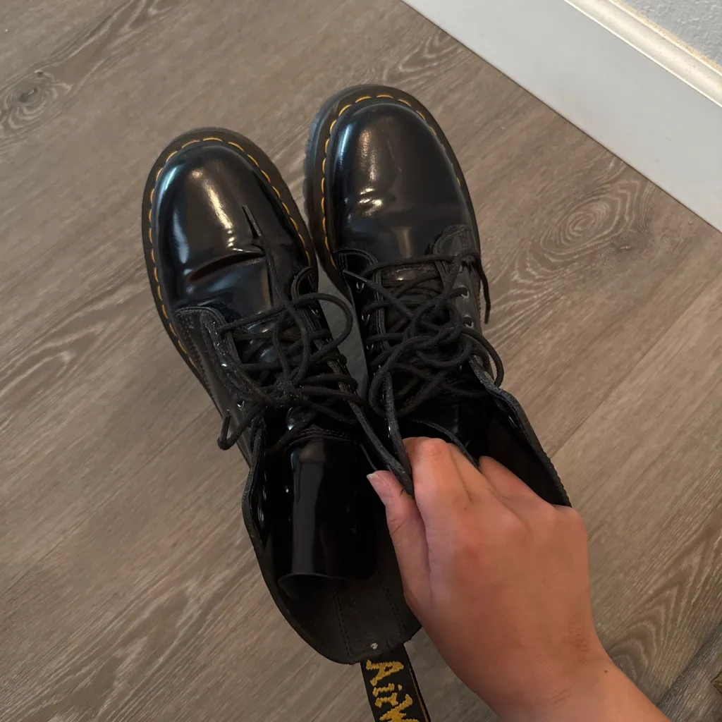 Dr. Martens Jadon Black Boots Polished Smooth Quad Retro 15265001 Unisex - Image 4