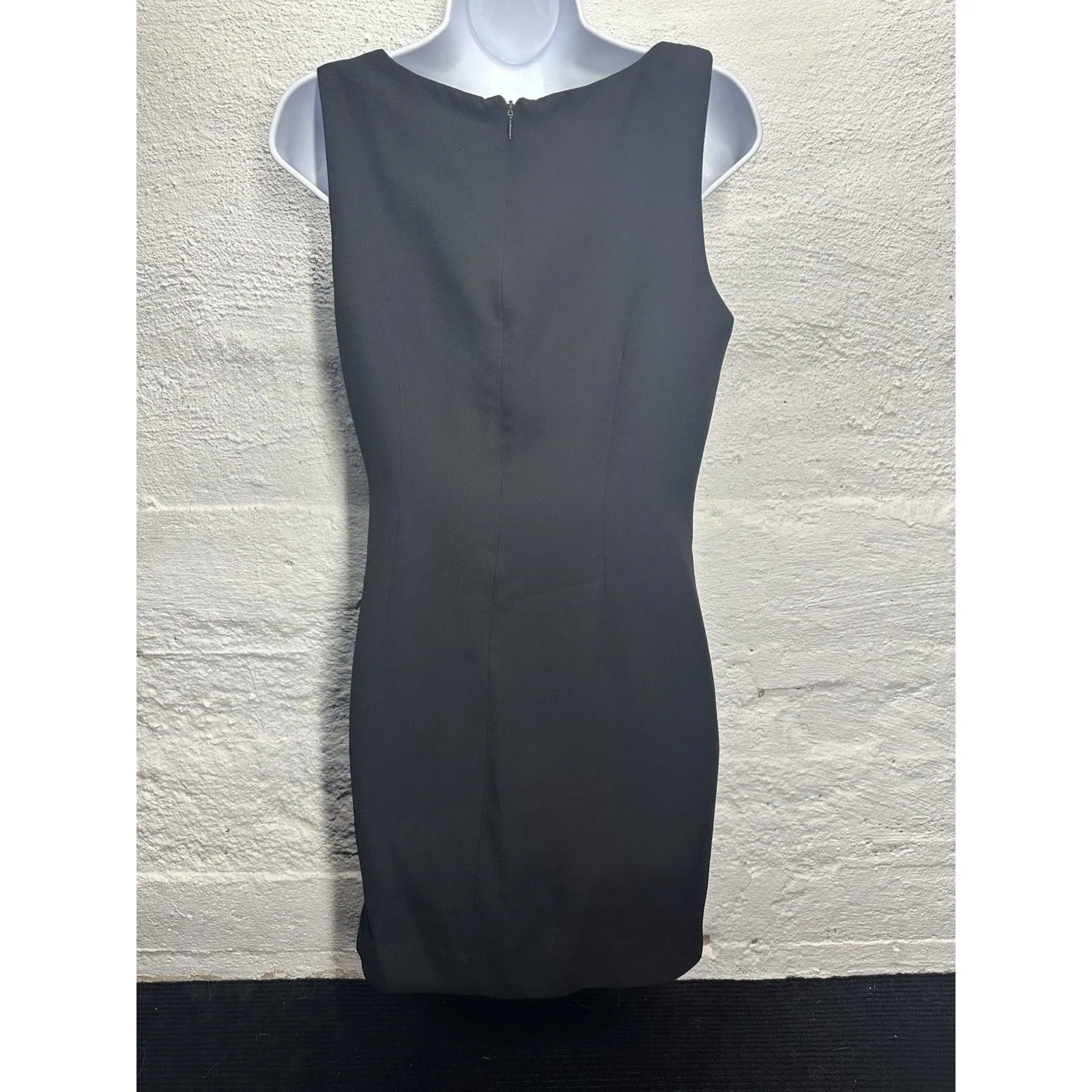 cdc Petites Woman’s Dress Size 10 Black - Image 4