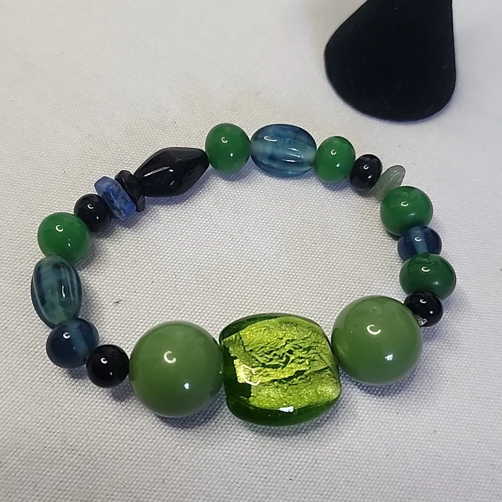 Handcrafted Green Double Strand Butterfly Necklace Bracelet Earrings Set - Image 3