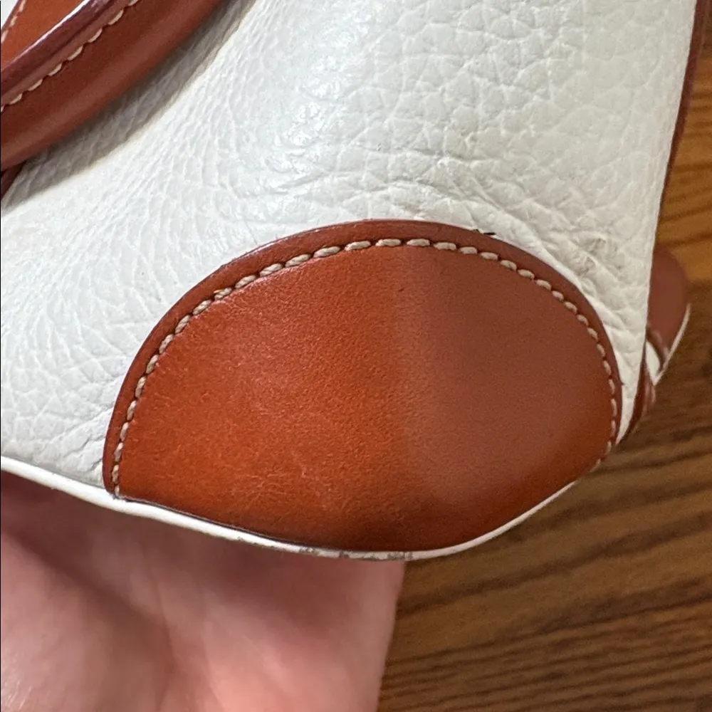 Dooney & Bourke Large Domed Satchel White Pebble Leather Y2K‎ vintage retro - Image 14