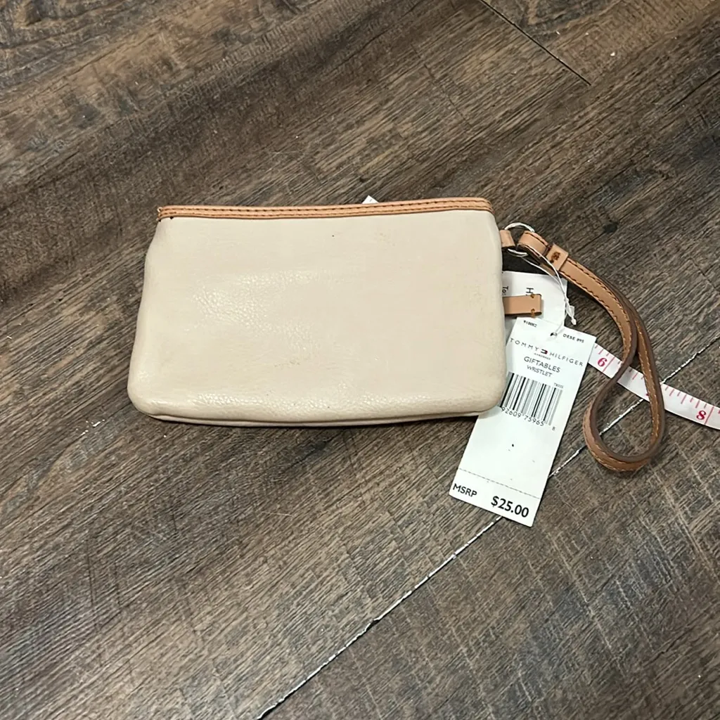 Vintage Tommy Hilfiger Women's Wristlet‎ Wallet Small  Tan Clutch Bag NEW - Image 3