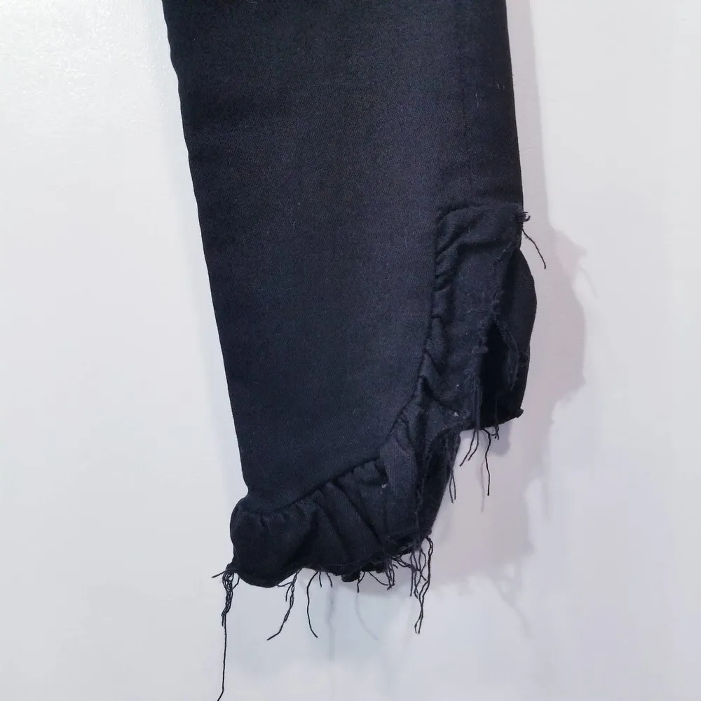 Driftwood Jeans Candace Midrise Capri Cropped Ruffled Hem Black Denim - Image 10