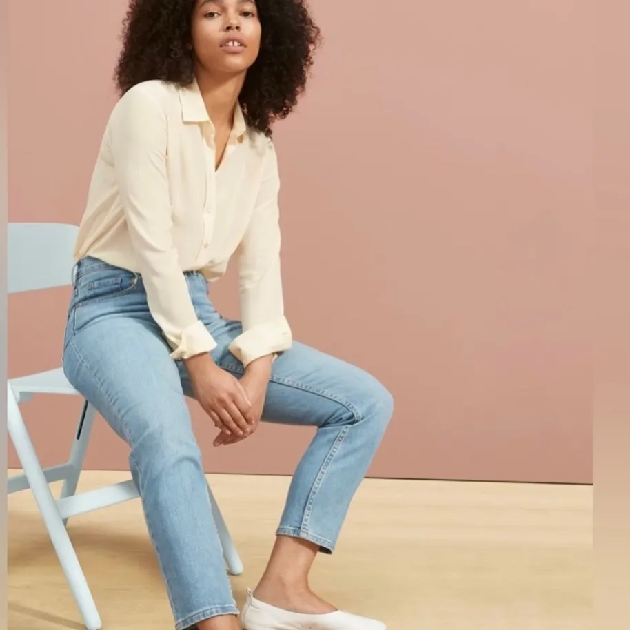 Everlane Clean Silk Relaxed Button Down Shirt in Yellow - Image 3