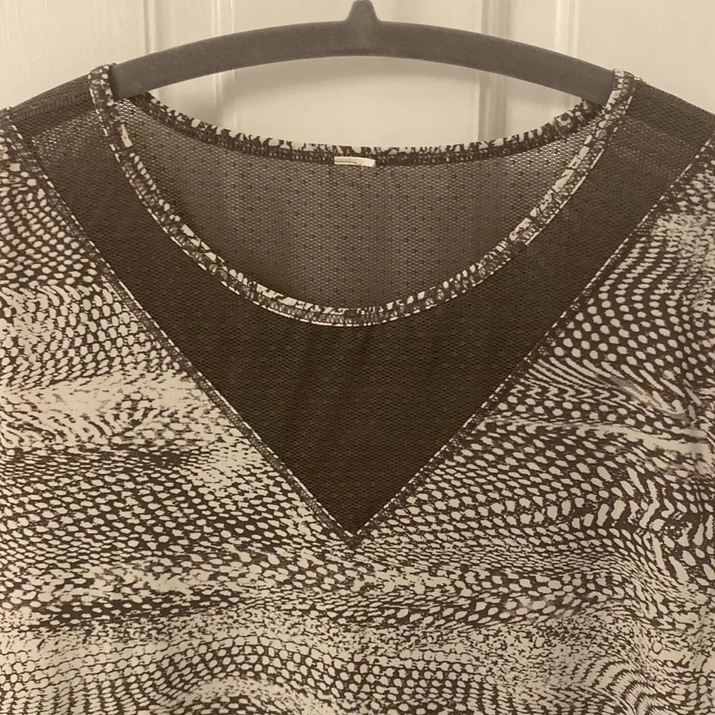 Lululemon For The Run Short Sleeve in Swerve Vapor Metal Grey - Image 4