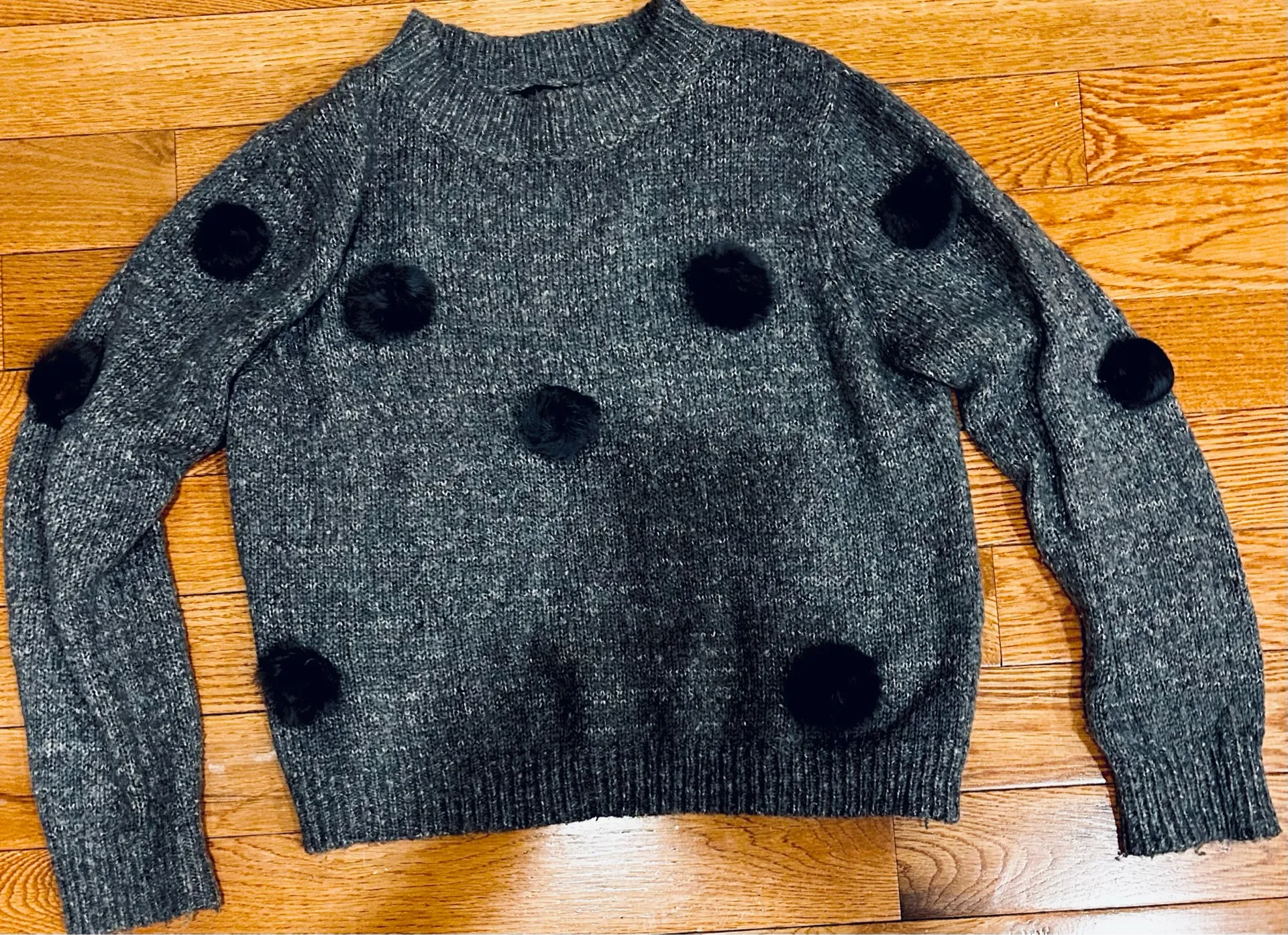 Cliché charcoal gray fashion statement Pom - Image 4