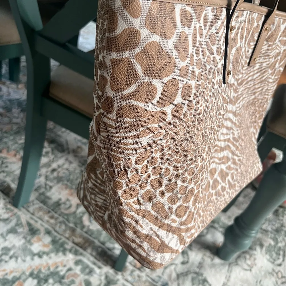 NWOT Michael Kors Brown and Cream Animal Print Tote - Image 8