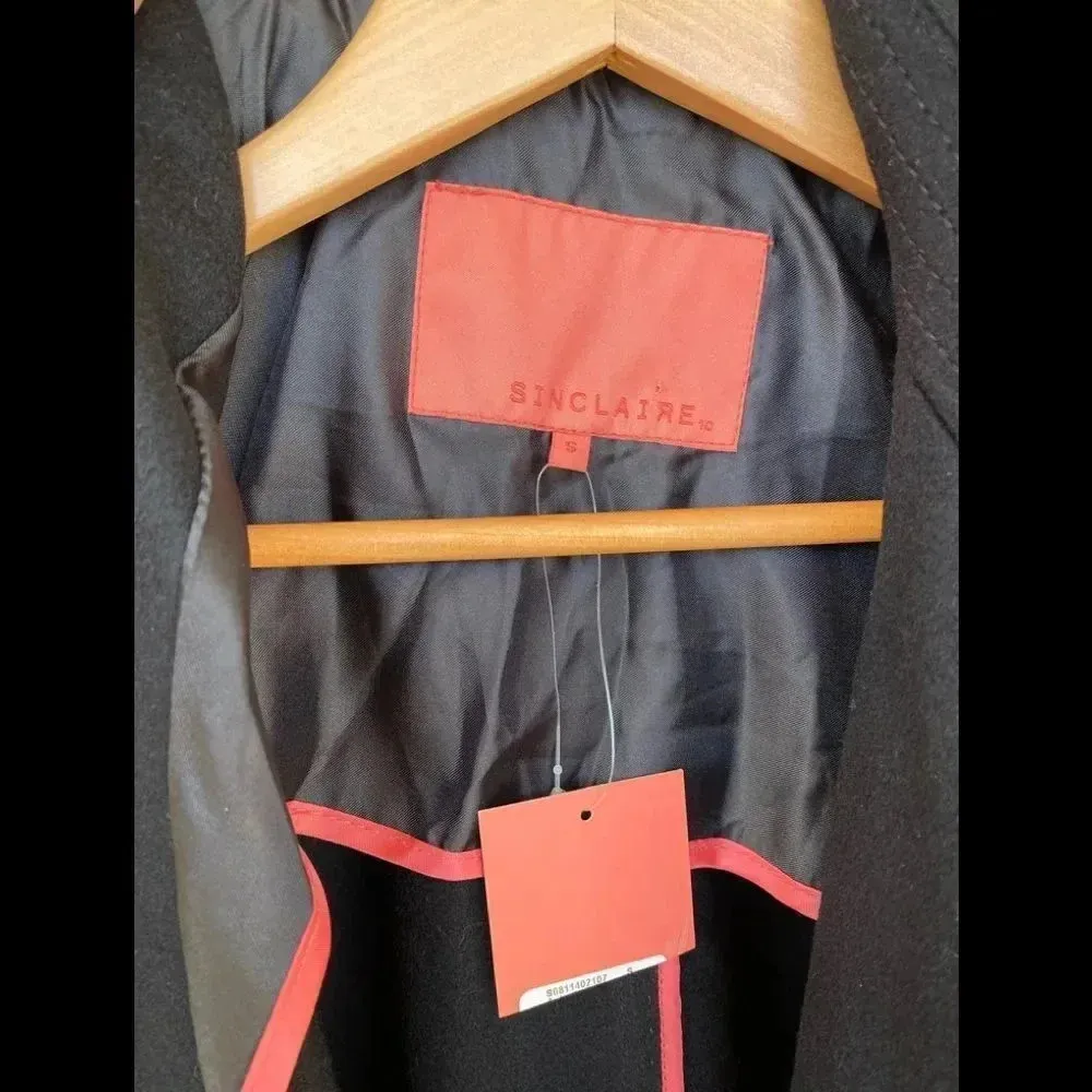 NWT SINCLAIRE 10 lambwool cape coat s Black - Image 9