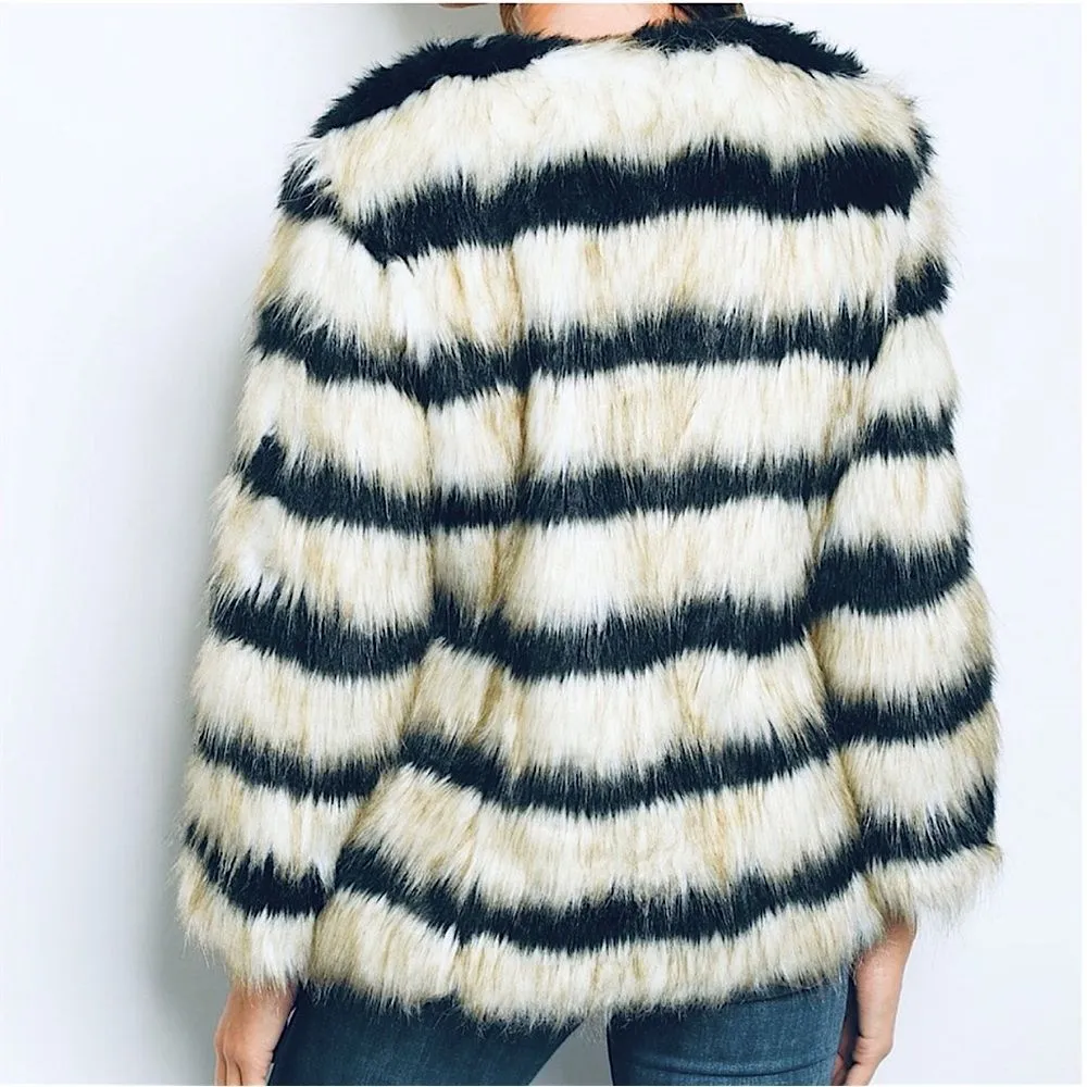 BOHO CHIC Black and White Striped Faux Fur Jacket Size Large - Image 7