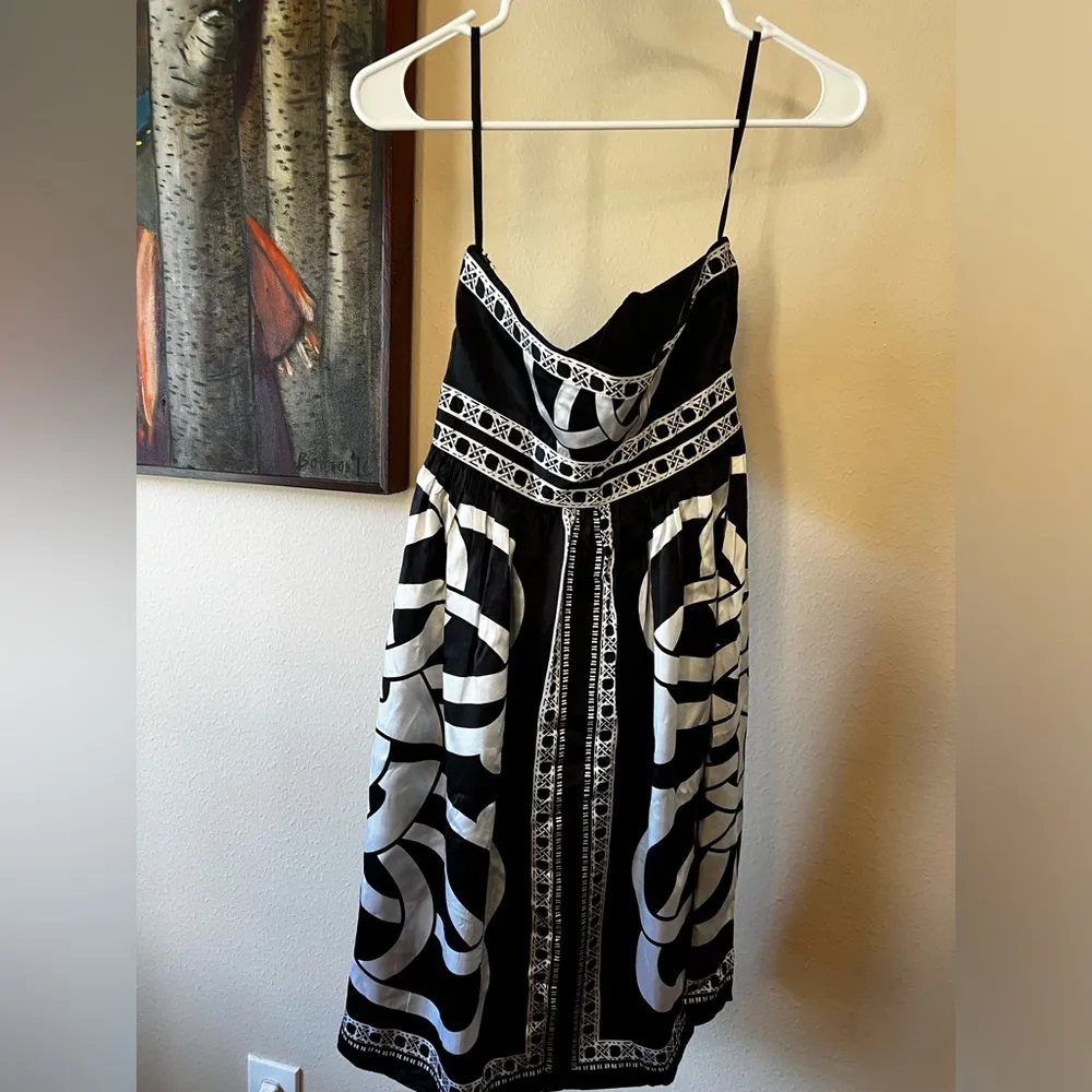 White House Black Market WHBM Size 2 Black White Strapless Cocktail Dress Silk - Image 2