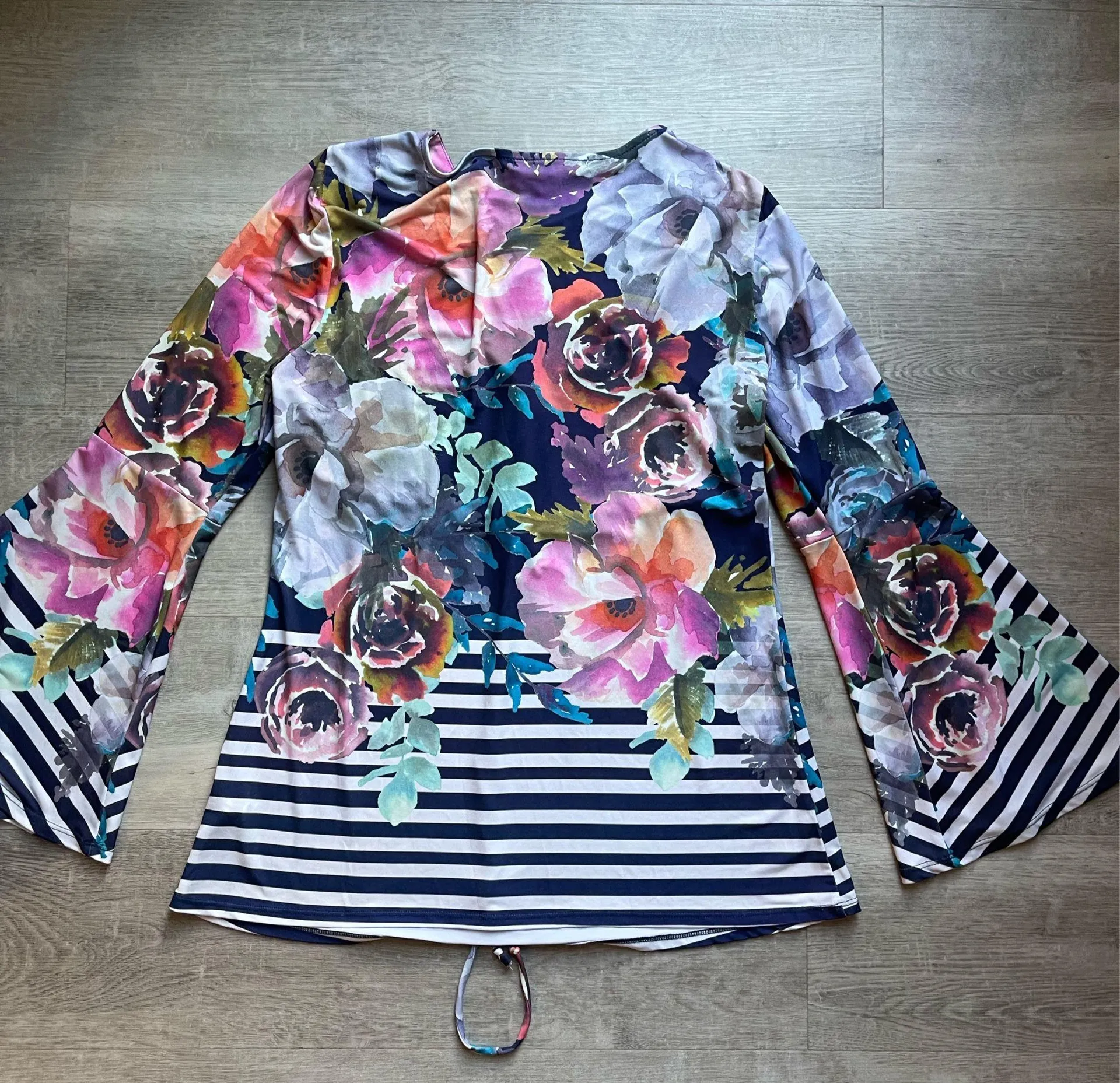 Boston Proper Bell Sleeves Floral Stripes Front Tie Long Sleeves Blouse Size L - Image 7