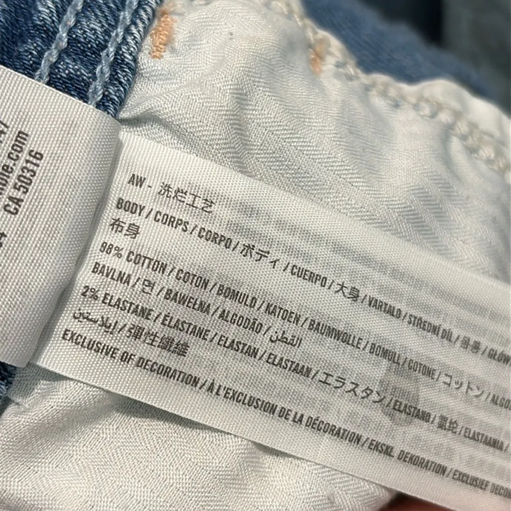 Hollister ultra high rise distressed mom jeans shorts cutoffs - Image 6