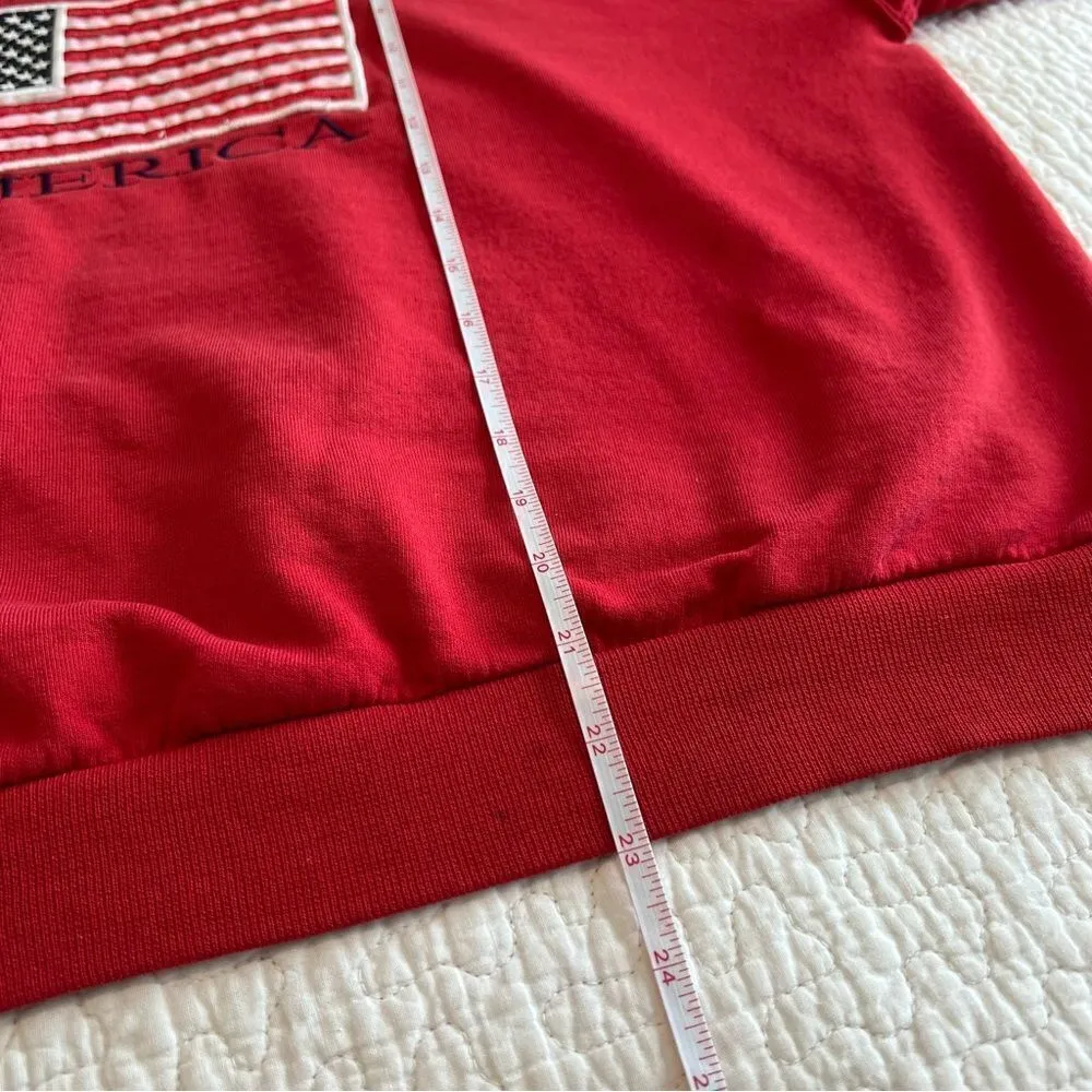 ✨ Vintage Red American Flag Embroidered Crewneck Sweatshirt Medium - Image 11
