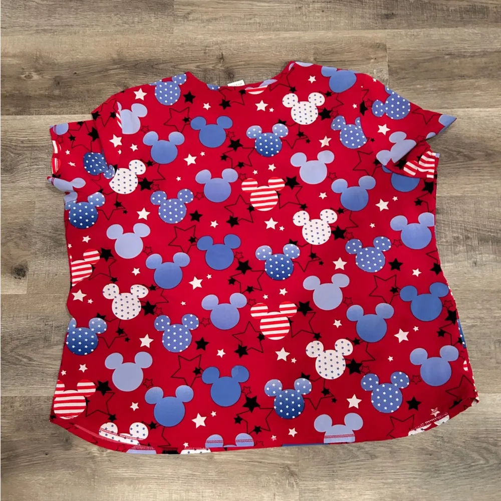 Mickey Mouse Scrub Top Medical Work Wear Red Blue White Top 3xl - Image 3