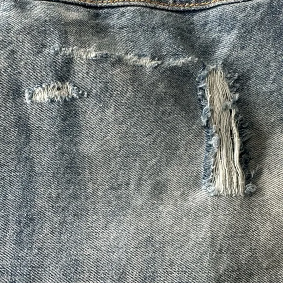 Vanilla Star High Rise Easy Shortie Distressed Denim Shorts Sz 9 NWT‎ Distressed - Image 7