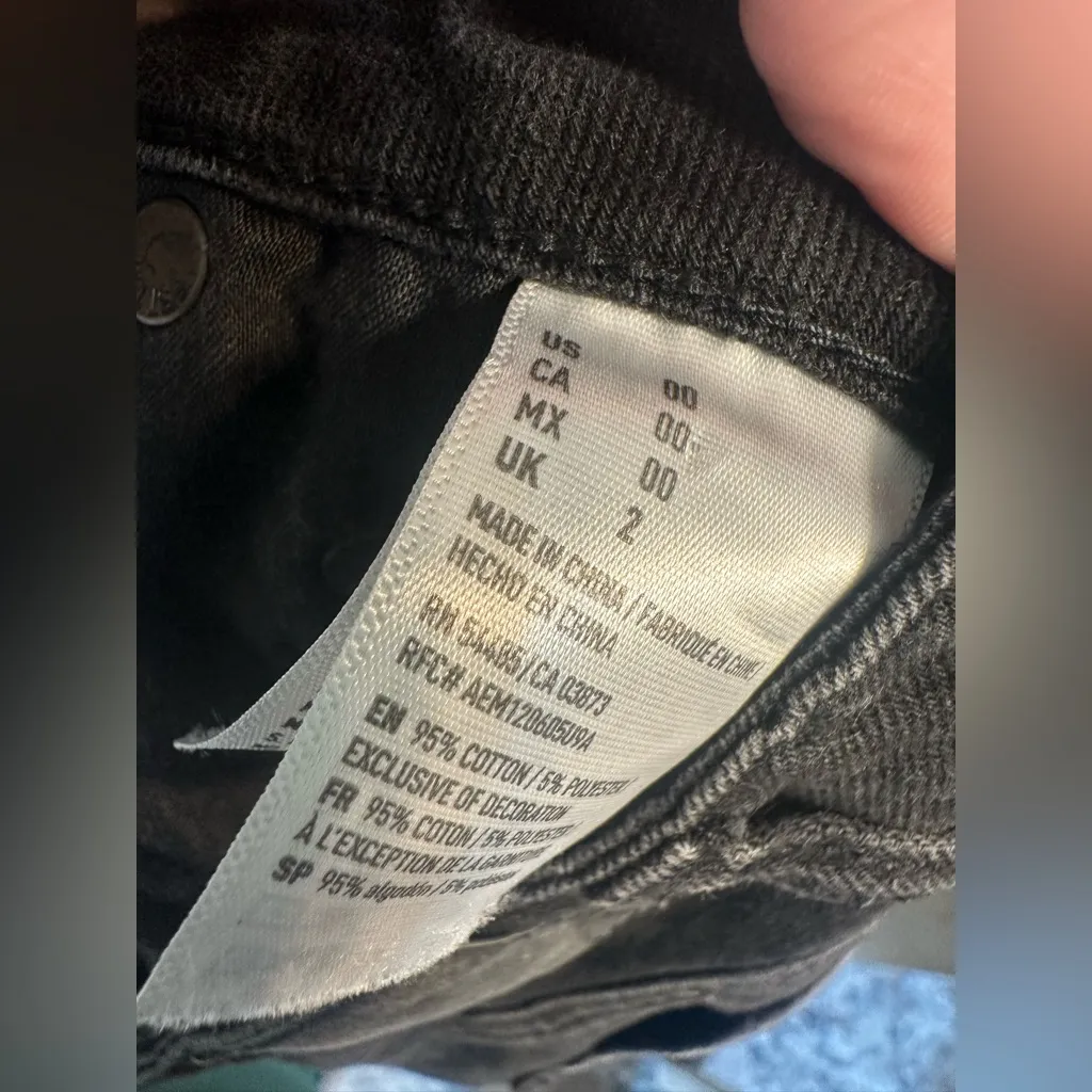 American Eagle Distressed Black Denim Button Fly Skirt - Image 5