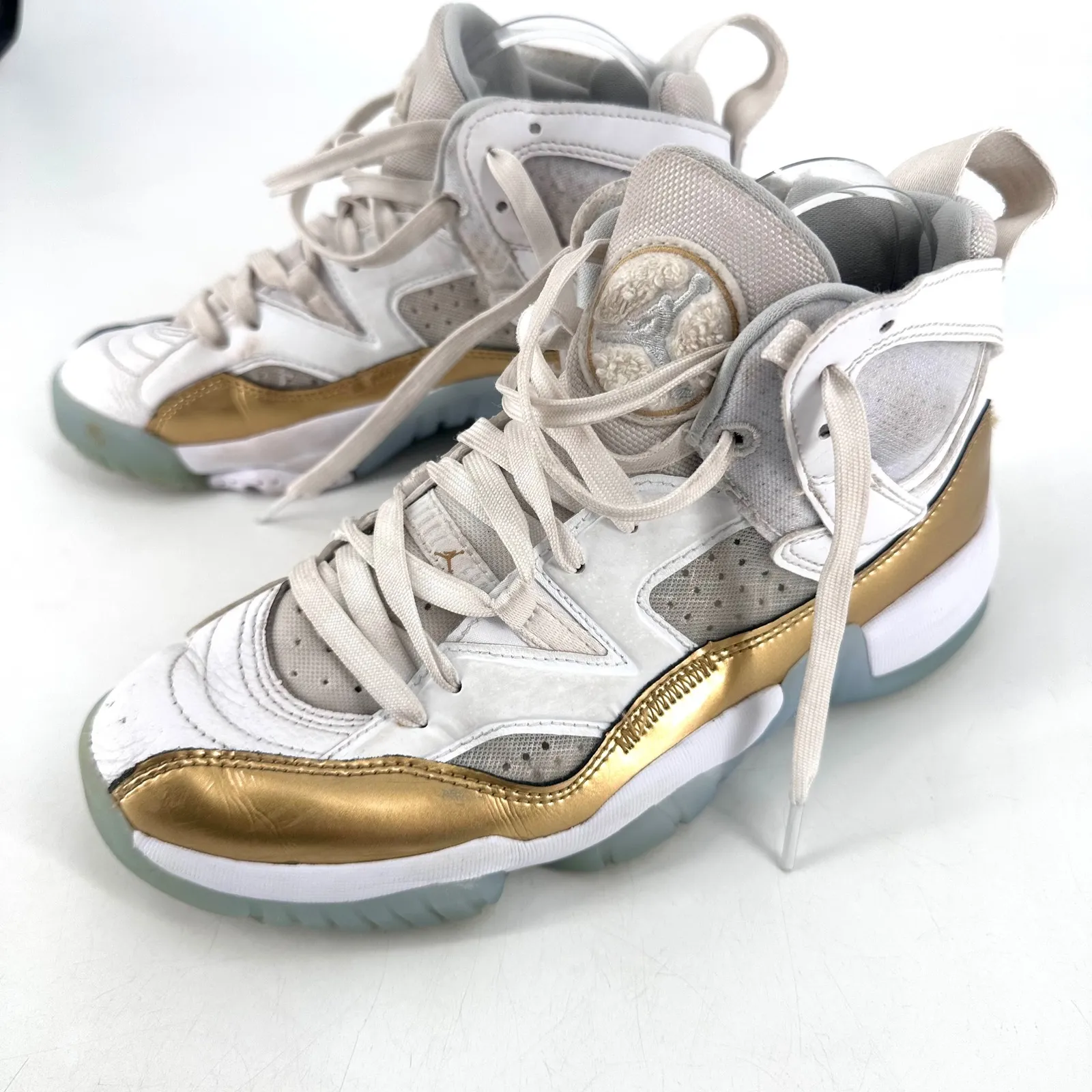 Jordan Air Womens Jumpman‎ Size 8 White Gold Retro Basketball Shoes DR9631- 107 - Image 6