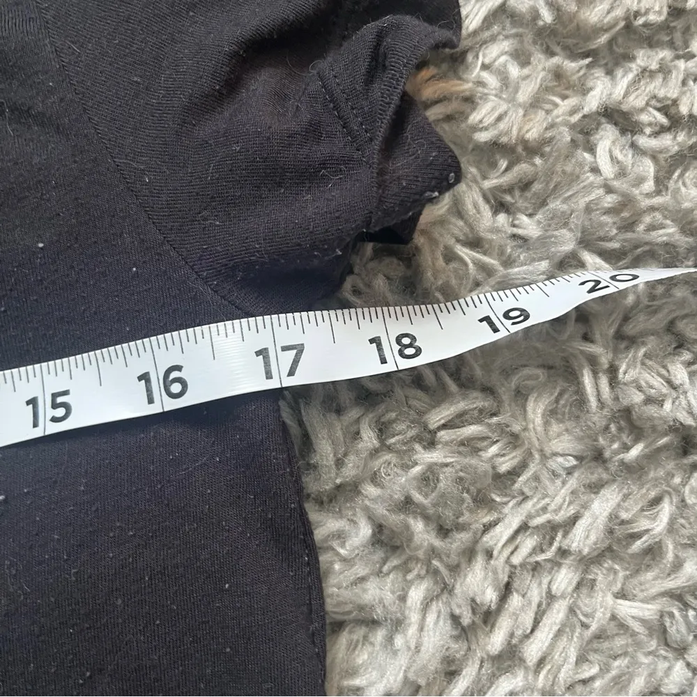 Gymshark Black Womens T Shirt size small - Image 3